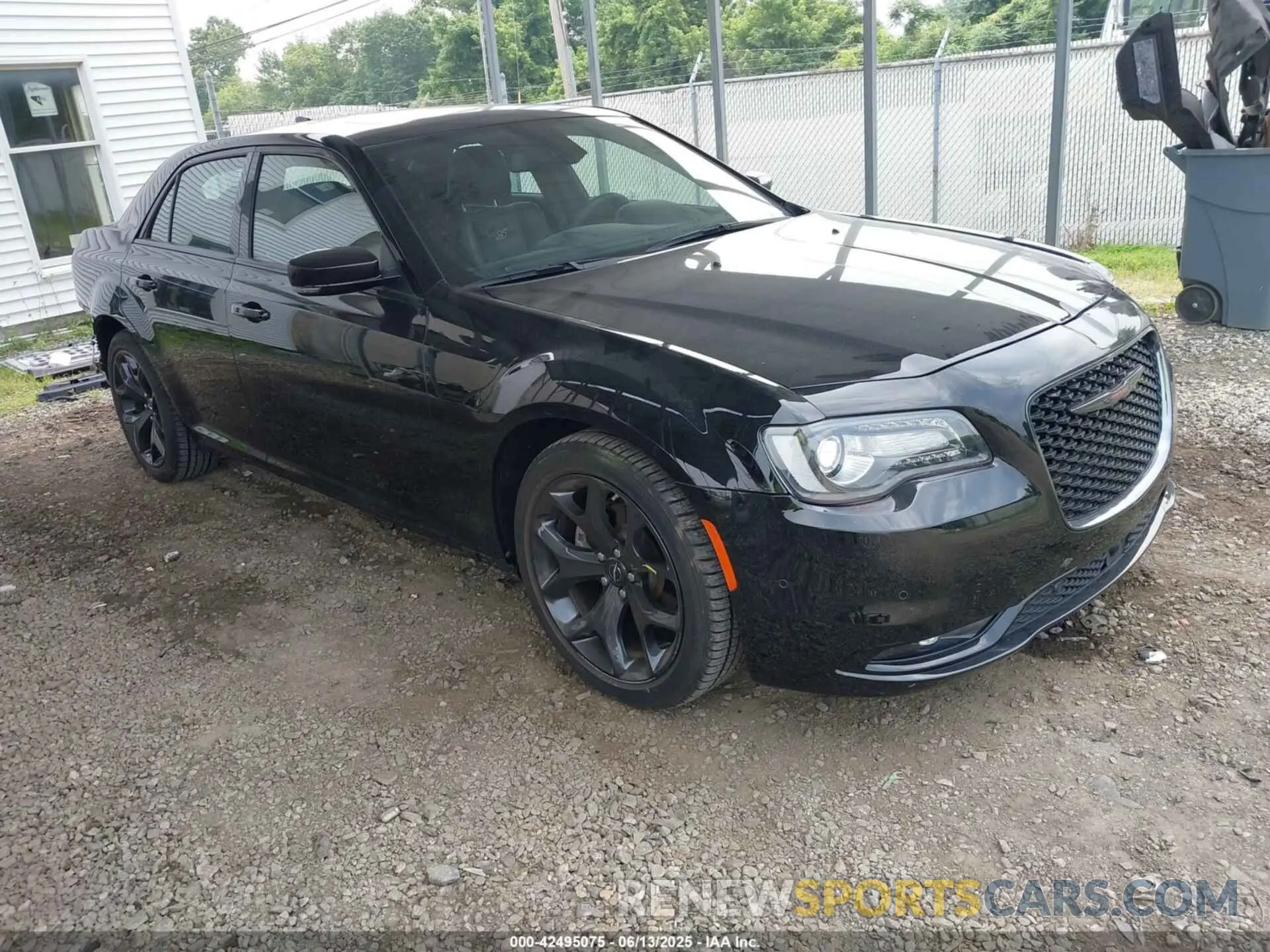 1 Photograph of a damaged car 2C3CCABG0NH199028 CHRYSLER 300 2022