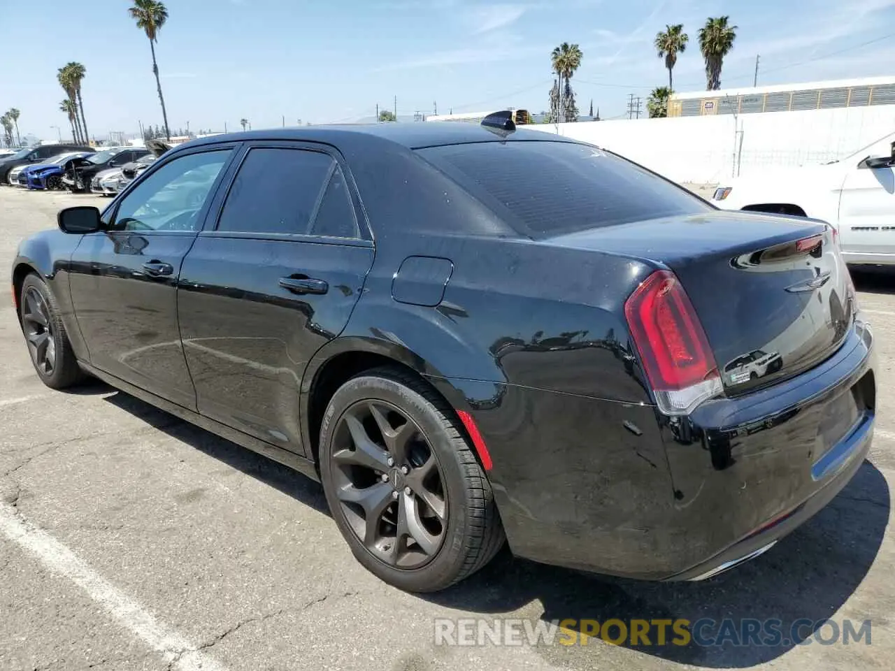 2 Photograph of a damaged car 2C3CCABG0NH232643 CHRYSLER 300 2022