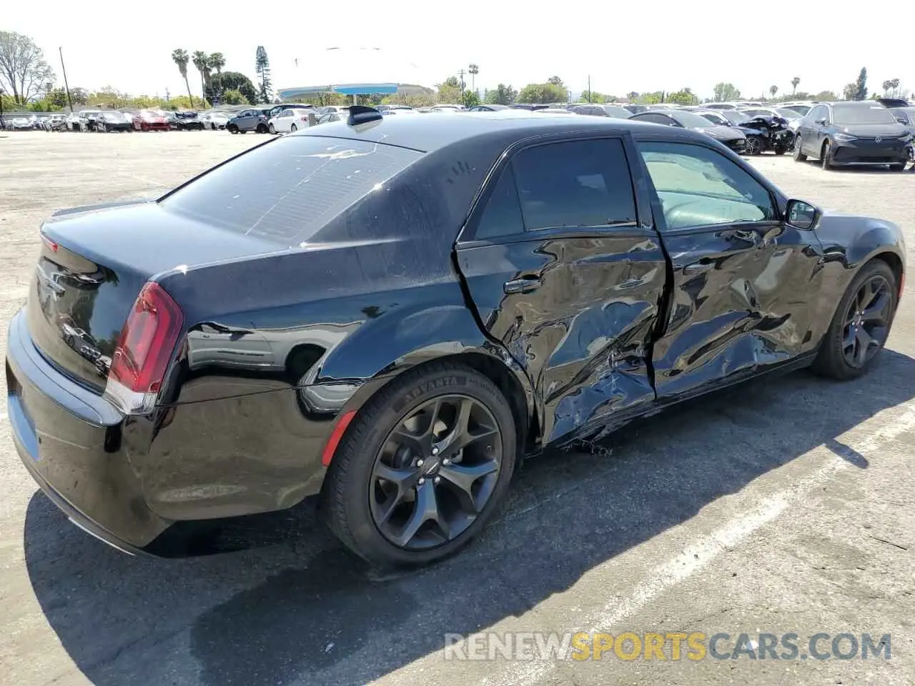 3 Photograph of a damaged car 2C3CCABG0NH232643 CHRYSLER 300 2022