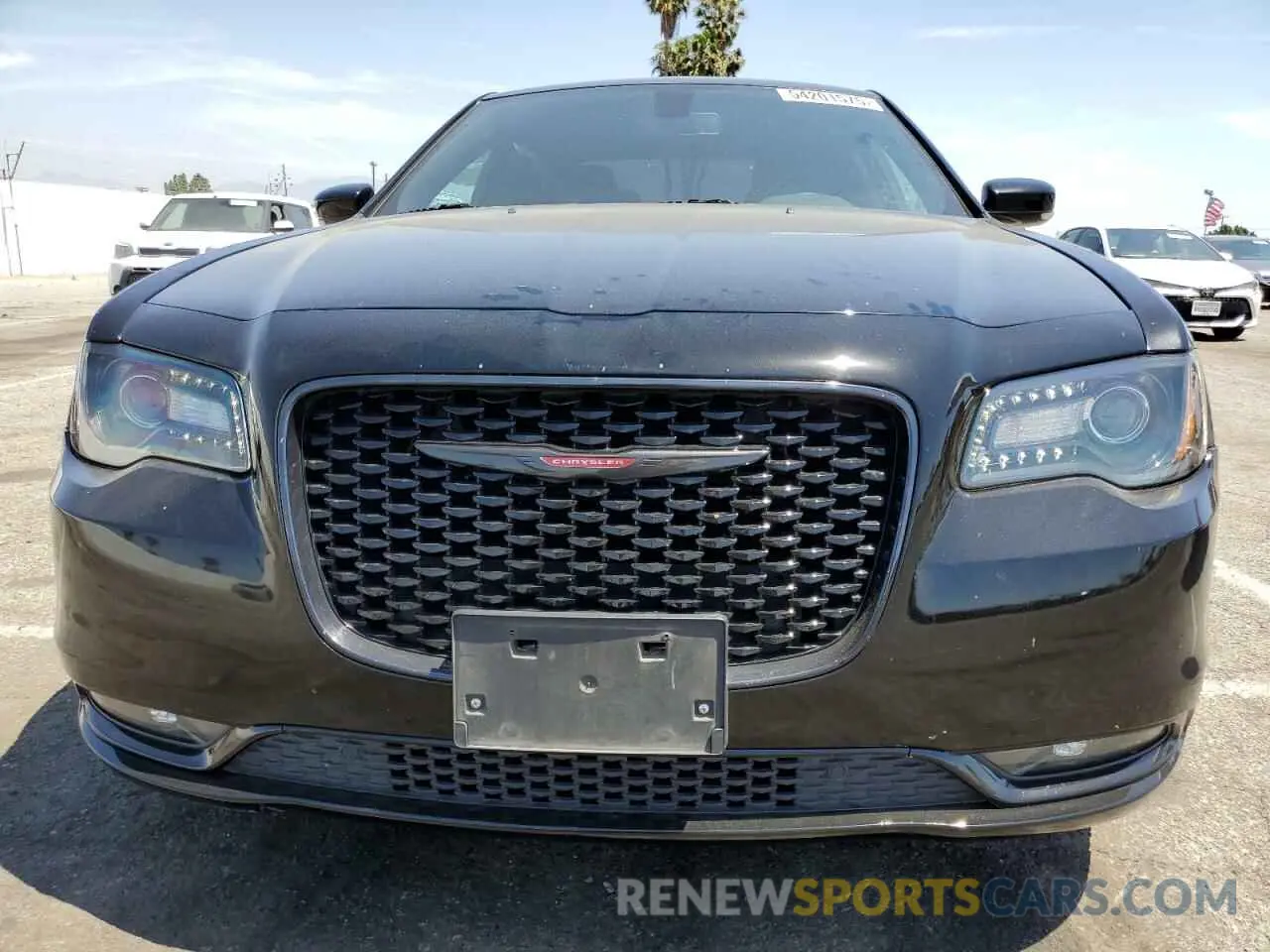 5 Photograph of a damaged car 2C3CCABG0NH232643 CHRYSLER 300 2022