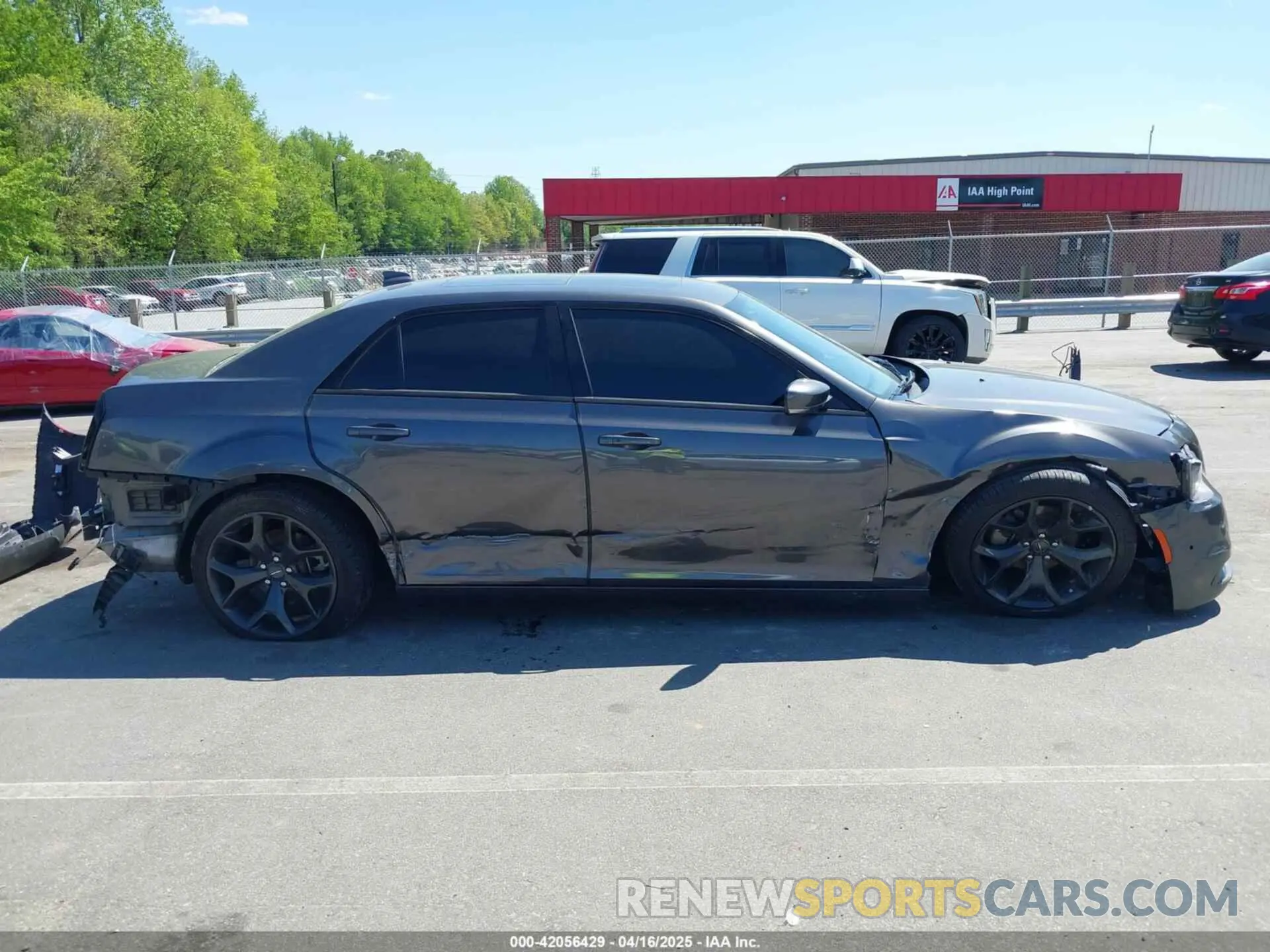 13 Photograph of a damaged car 2C3CCABG1NH259933 CHRYSLER 300 2022