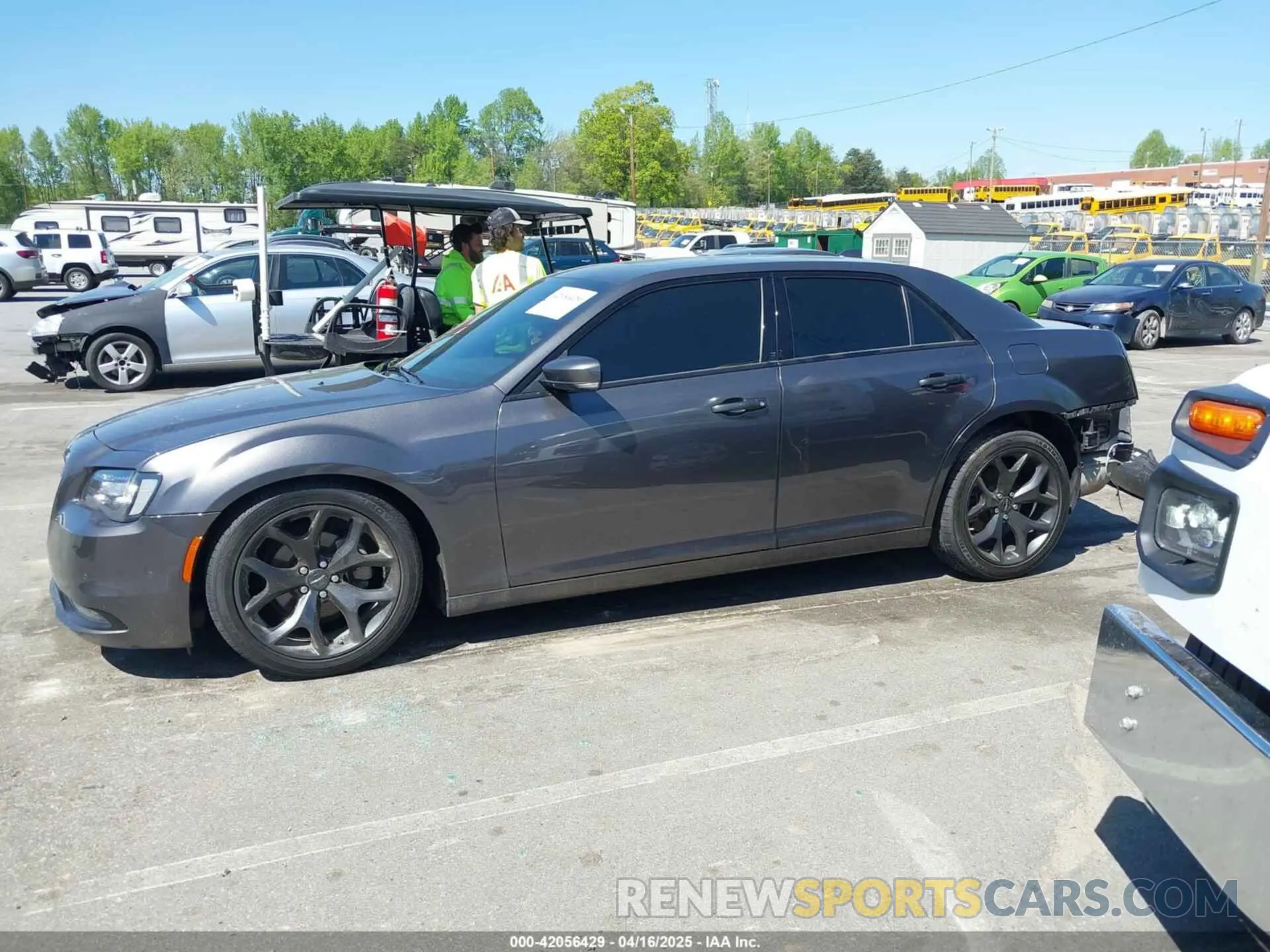 14 Photograph of a damaged car 2C3CCABG1NH259933 CHRYSLER 300 2022