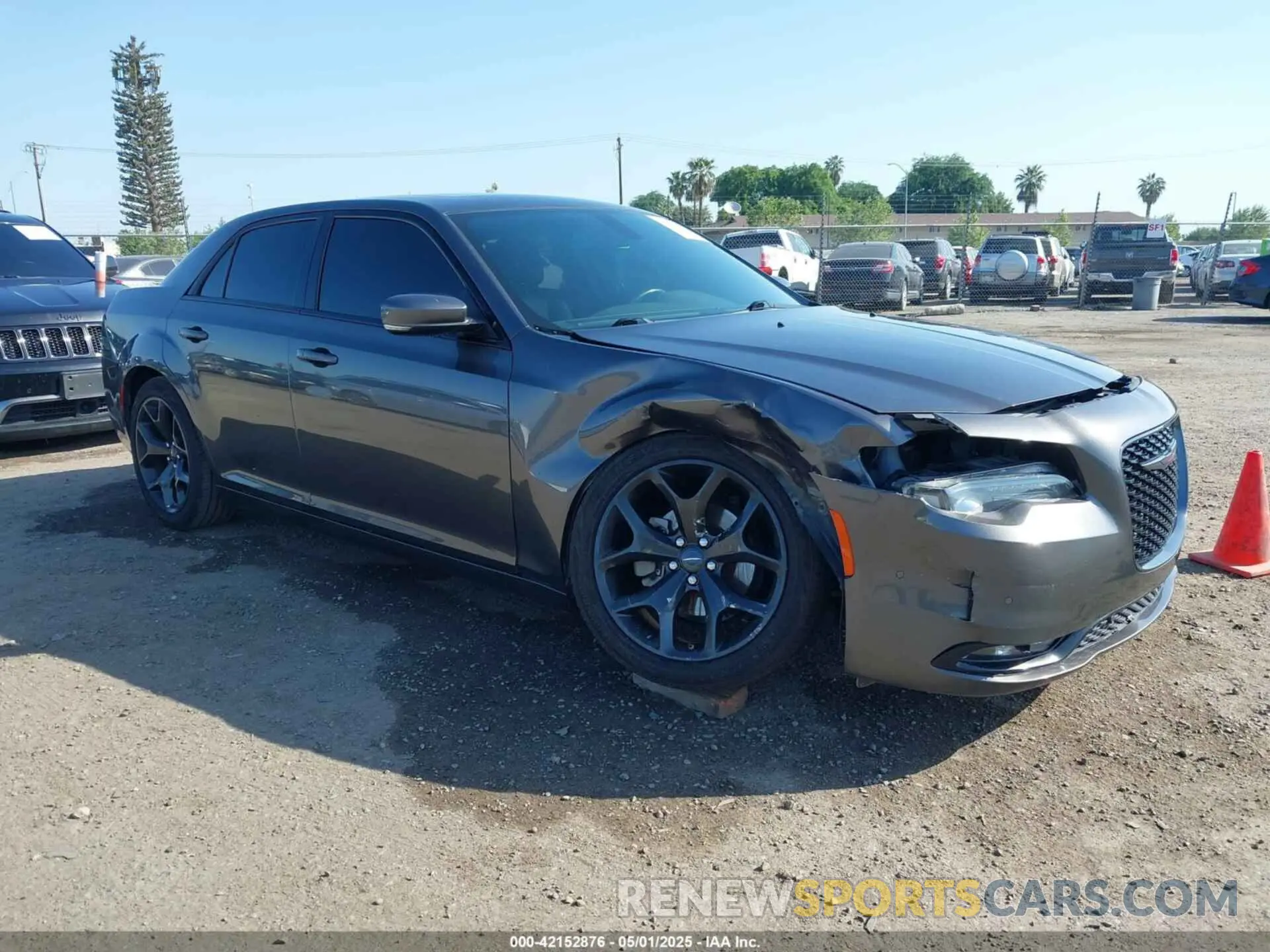 13 Photograph of a damaged car 2C3CCABG2NH123133 CHRYSLER 300 2022