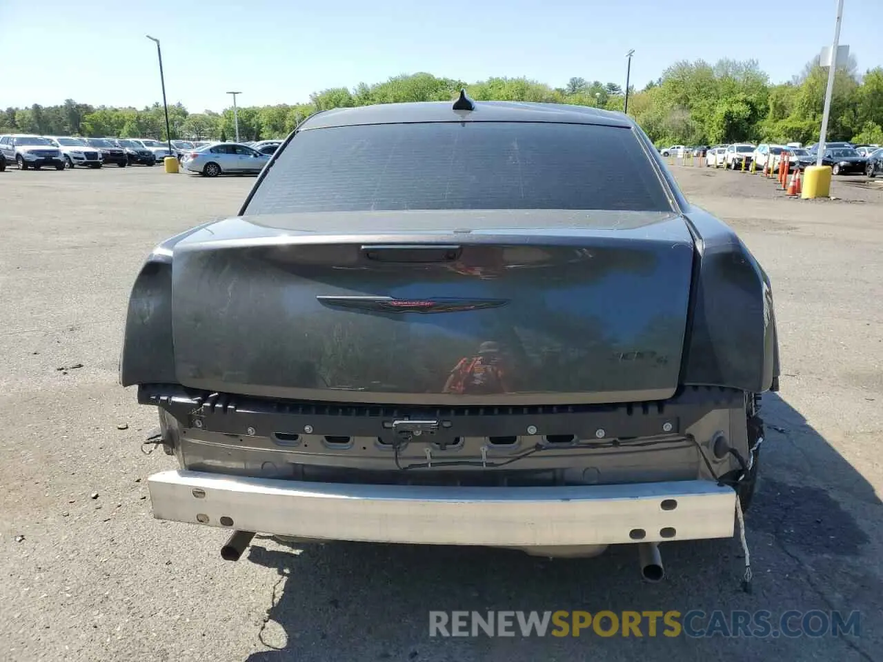 6 Photograph of a damaged car 2C3CCABG3NH167688 CHRYSLER 300 2022