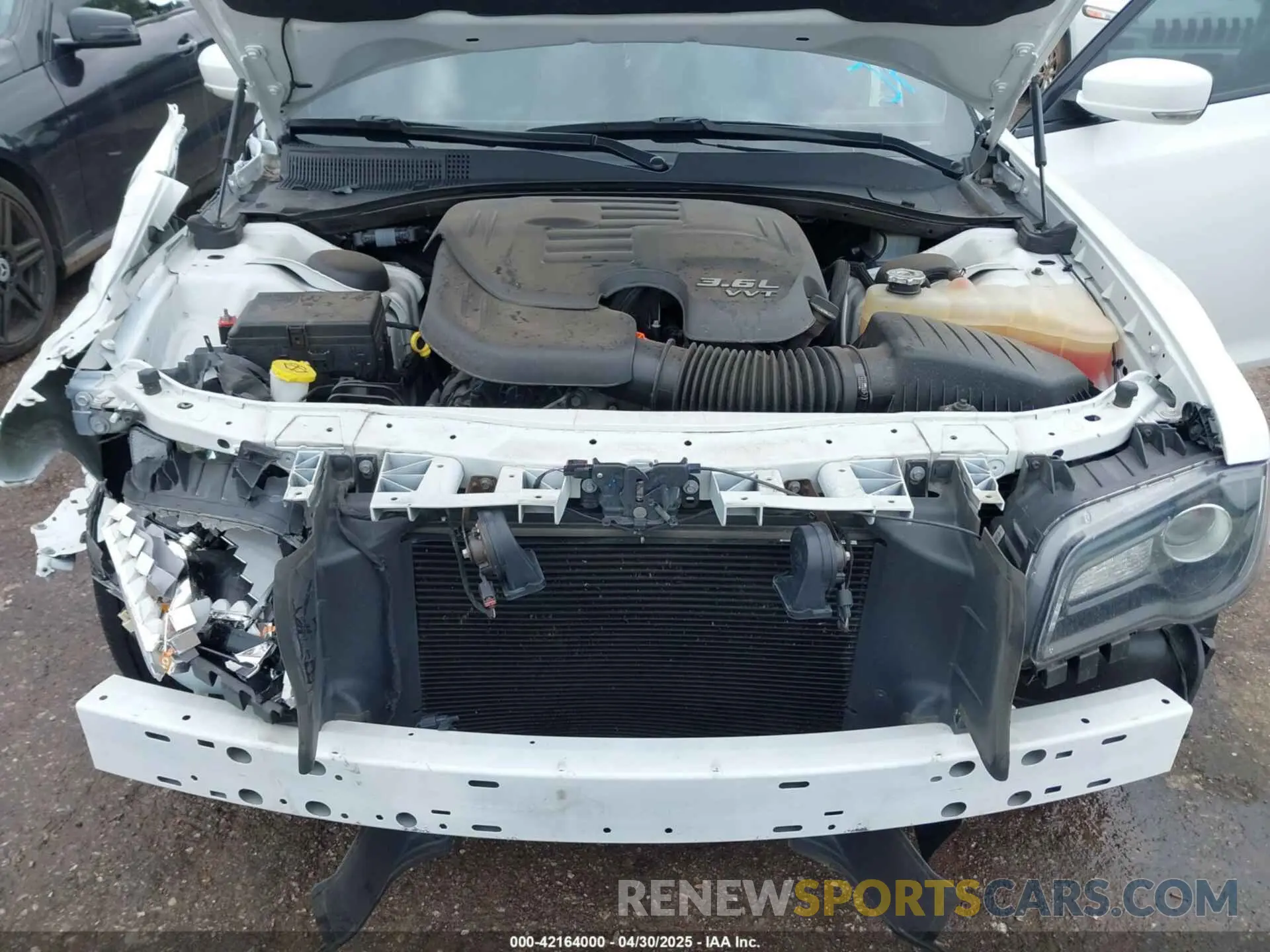 10 Photograph of a damaged car 2C3CCABG3NH214380 CHRYSLER 300 2022