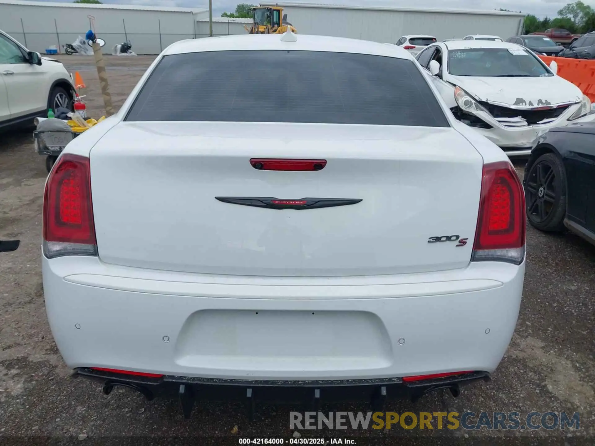 16 Photograph of a damaged car 2C3CCABG3NH214380 CHRYSLER 300 2022