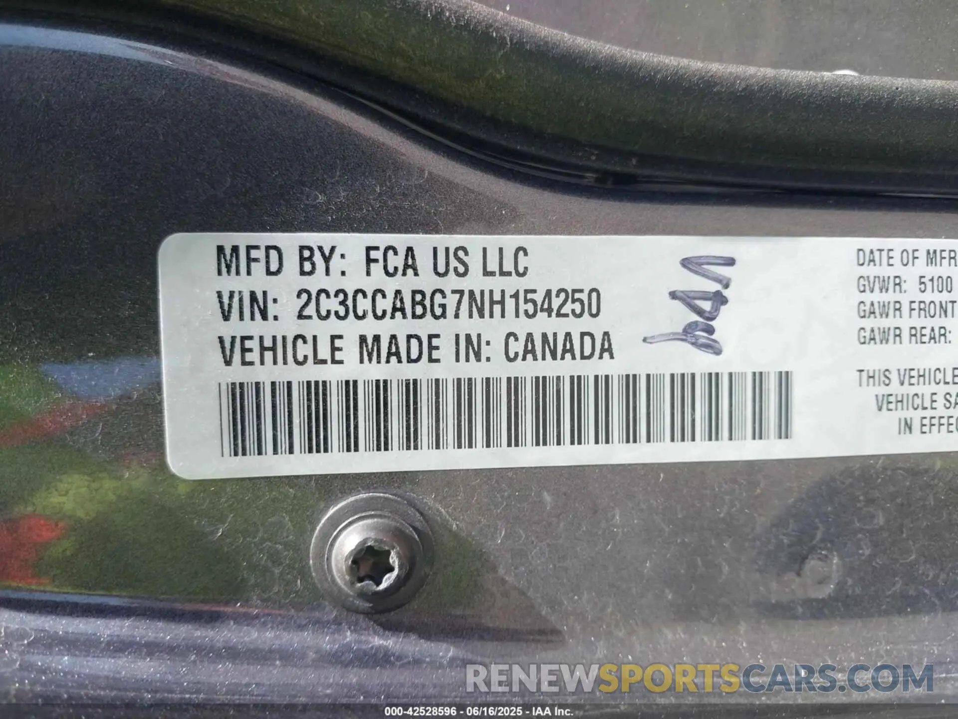 9 Photograph of a damaged car 2C3CCABG7NH154250 CHRYSLER 300 2022
