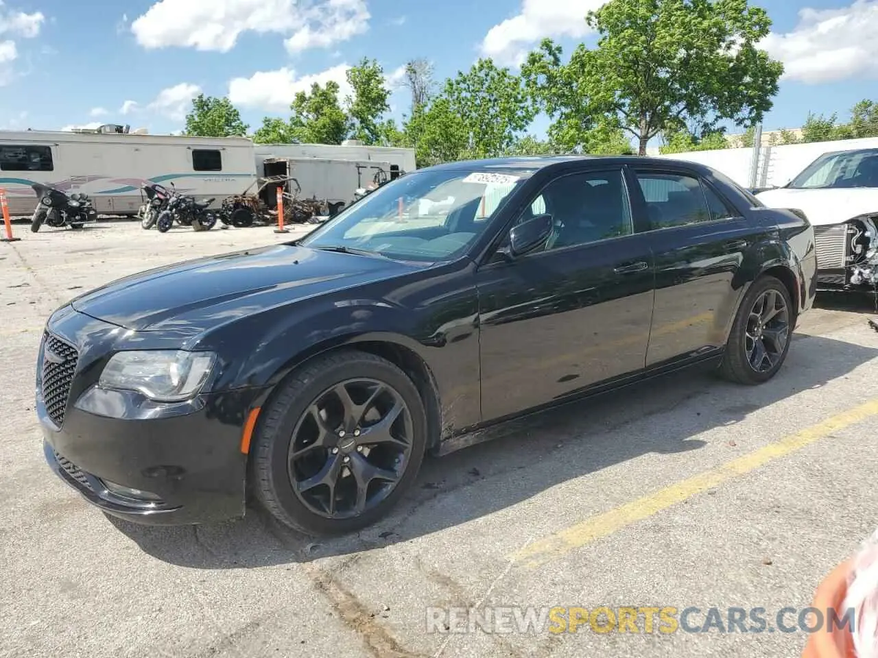 1 Photograph of a damaged car 2C3CCABG7NH221770 CHRYSLER 300 2022