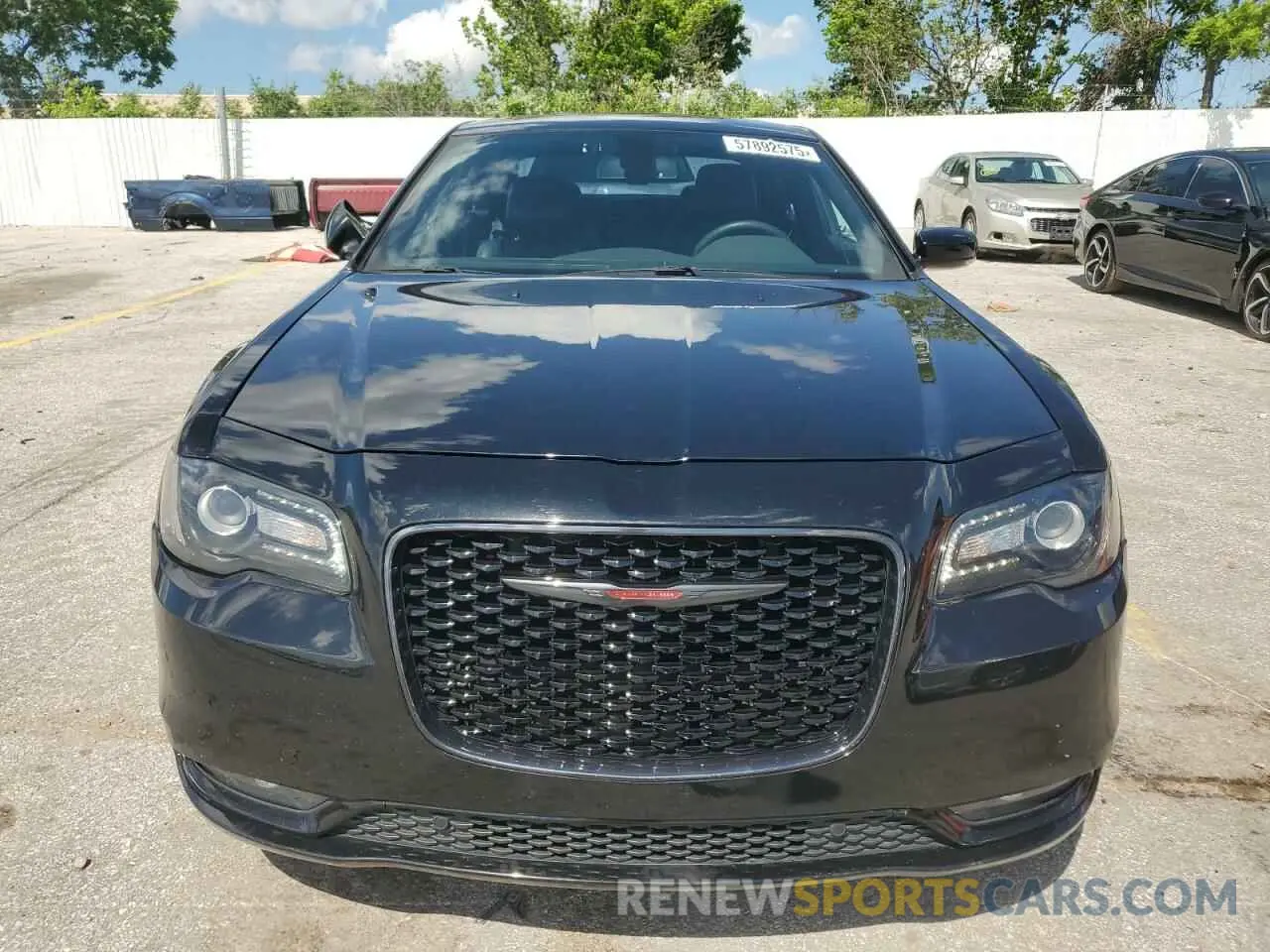 5 Photograph of a damaged car 2C3CCABG7NH221770 CHRYSLER 300 2022