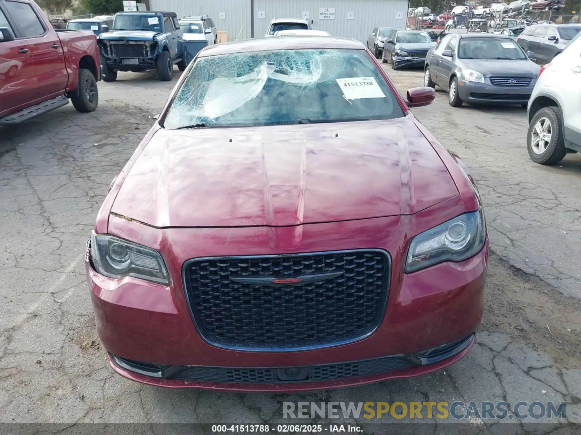 11 Photograph of a damaged car 2C3CCABG9NH123713 CHRYSLER 300 2022
