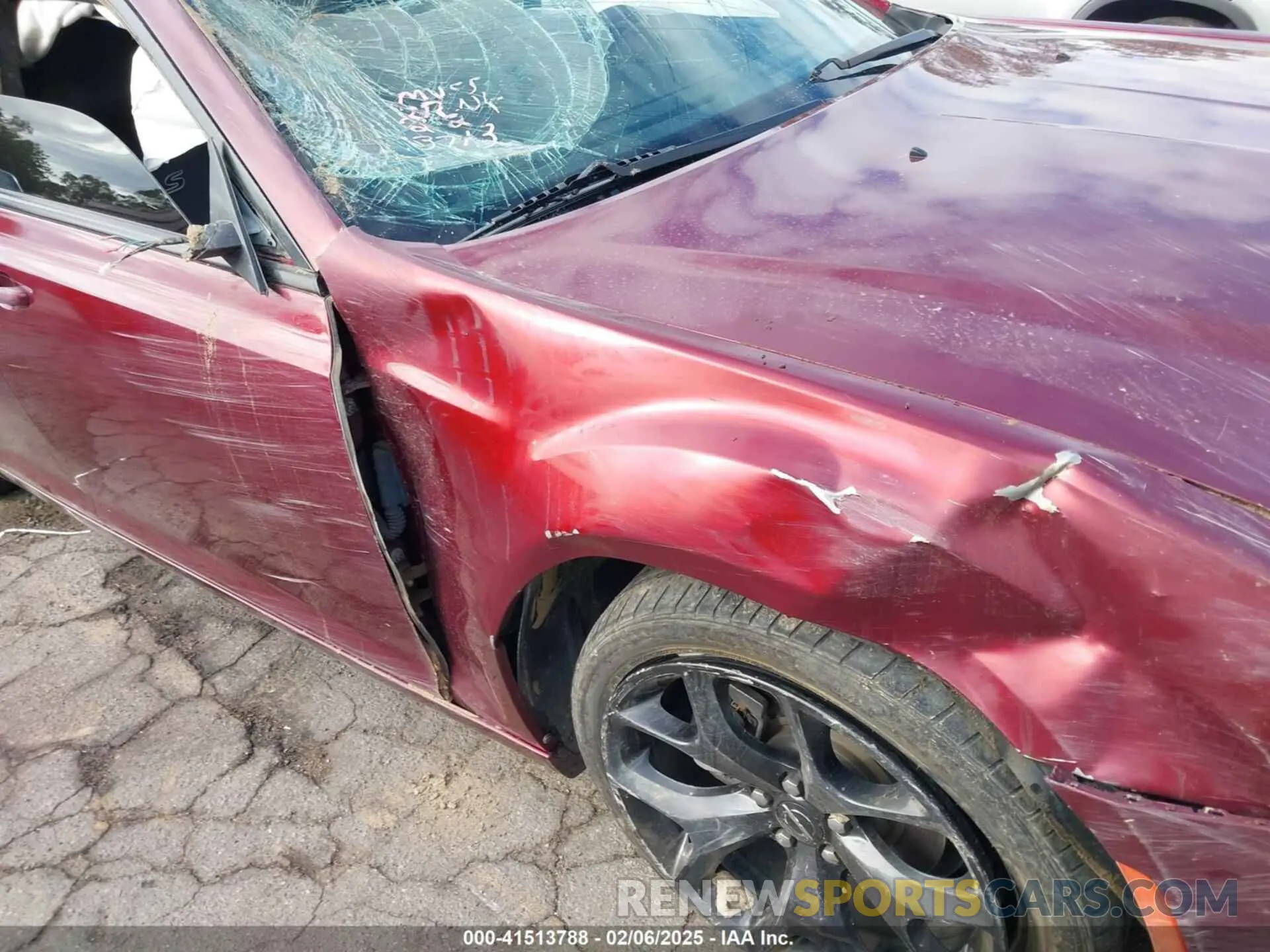 19 Photograph of a damaged car 2C3CCABG9NH123713 CHRYSLER 300 2022