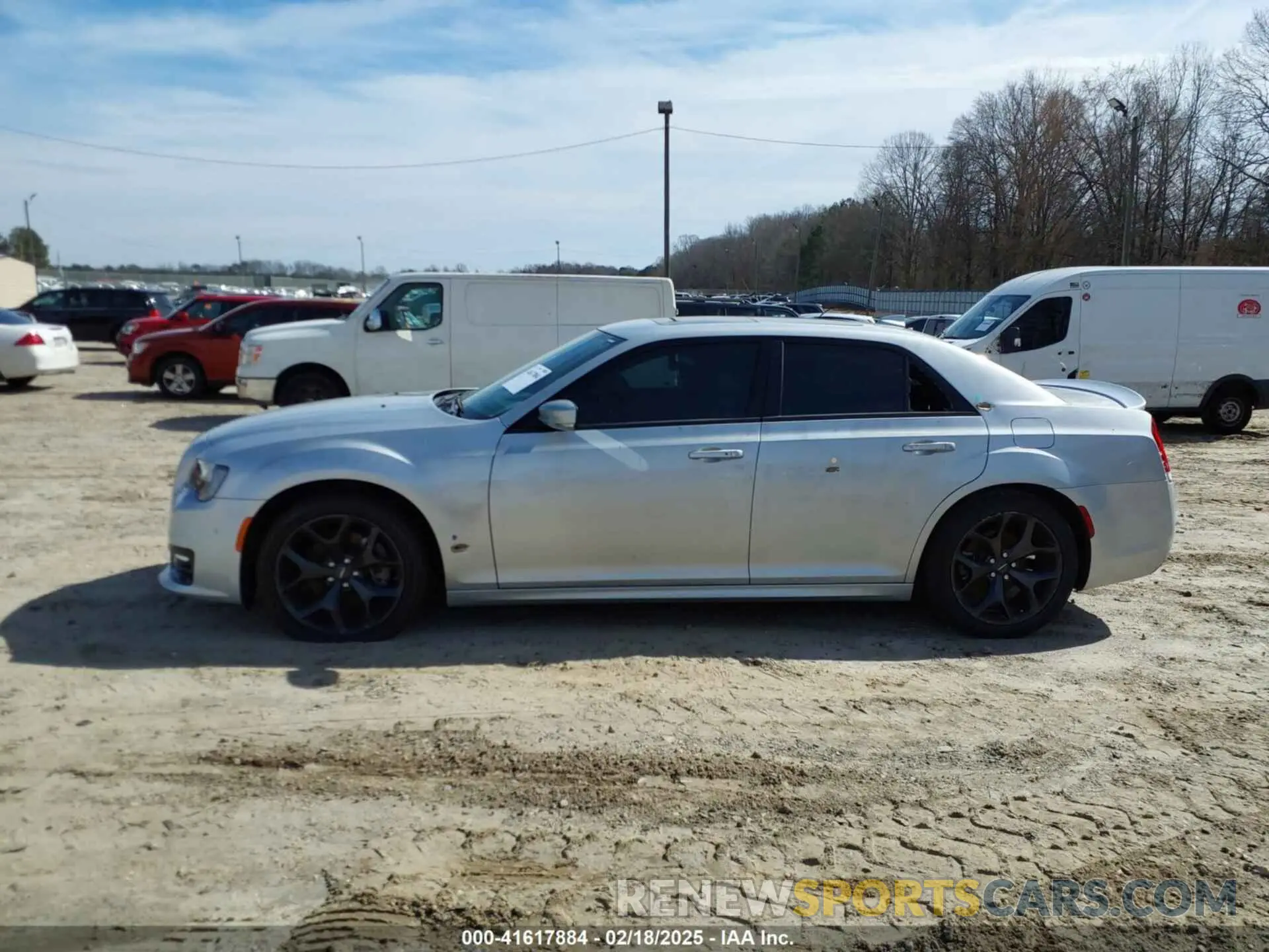 13 Photograph of a damaged car 2C3CCABT8NH104020 CHRYSLER 300 2022