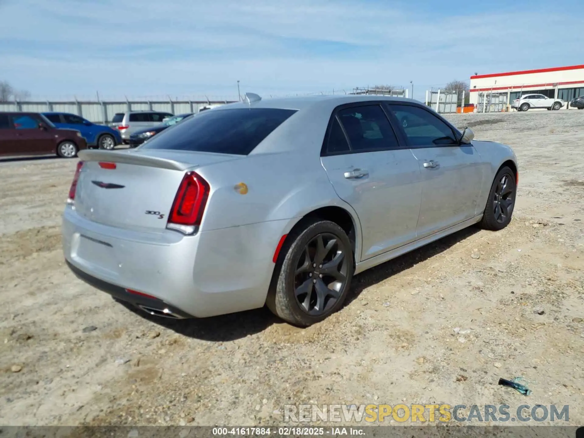 4 Photograph of a damaged car 2C3CCABT8NH104020 CHRYSLER 300 2022