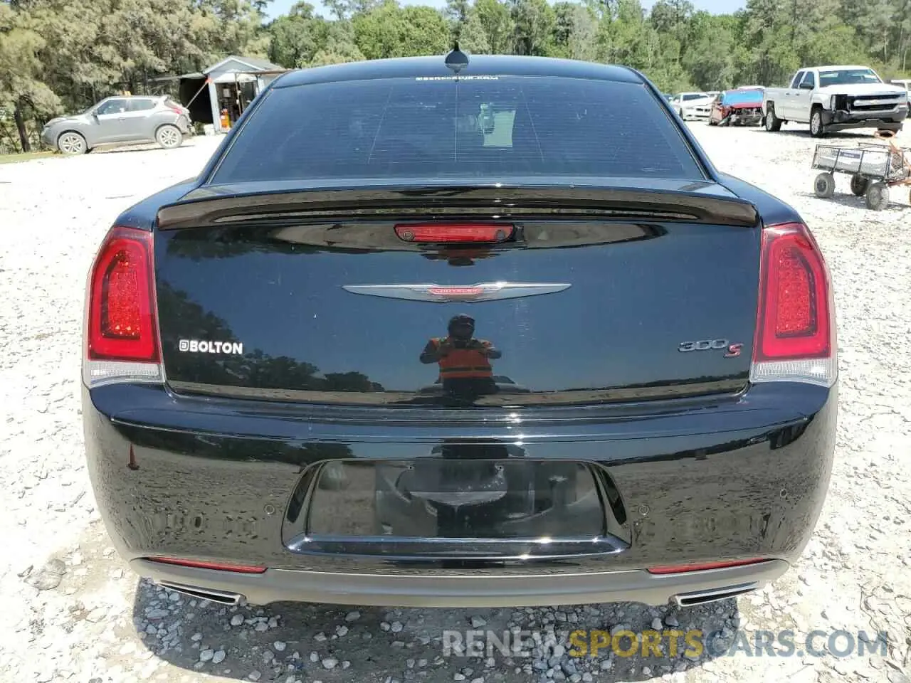 6 Photograph of a damaged car 2C3CCABT9NH178952 CHRYSLER 300 2022