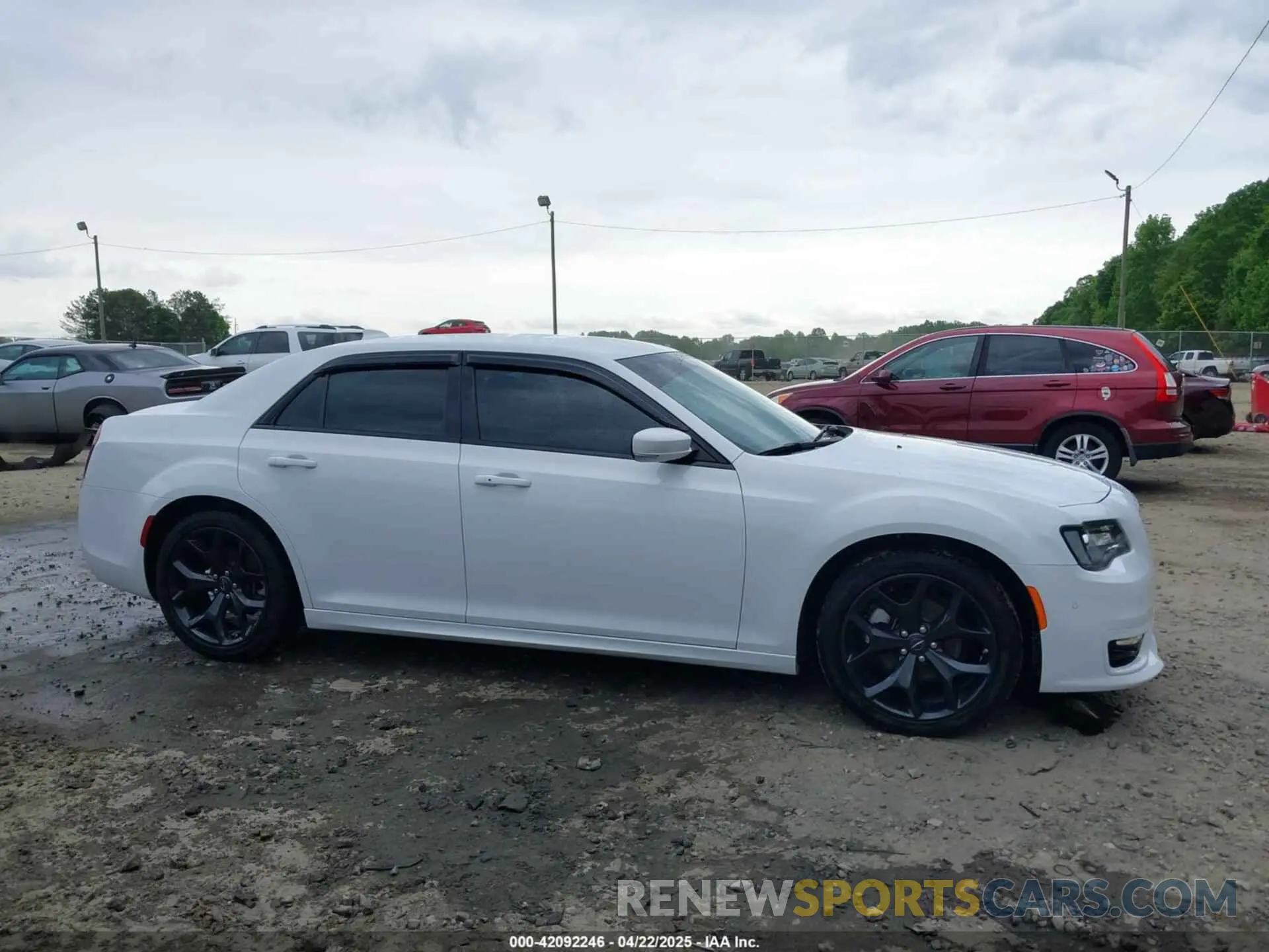 13 Photograph of a damaged car 2C3CCADG0NH187183 CHRYSLER 300 2022