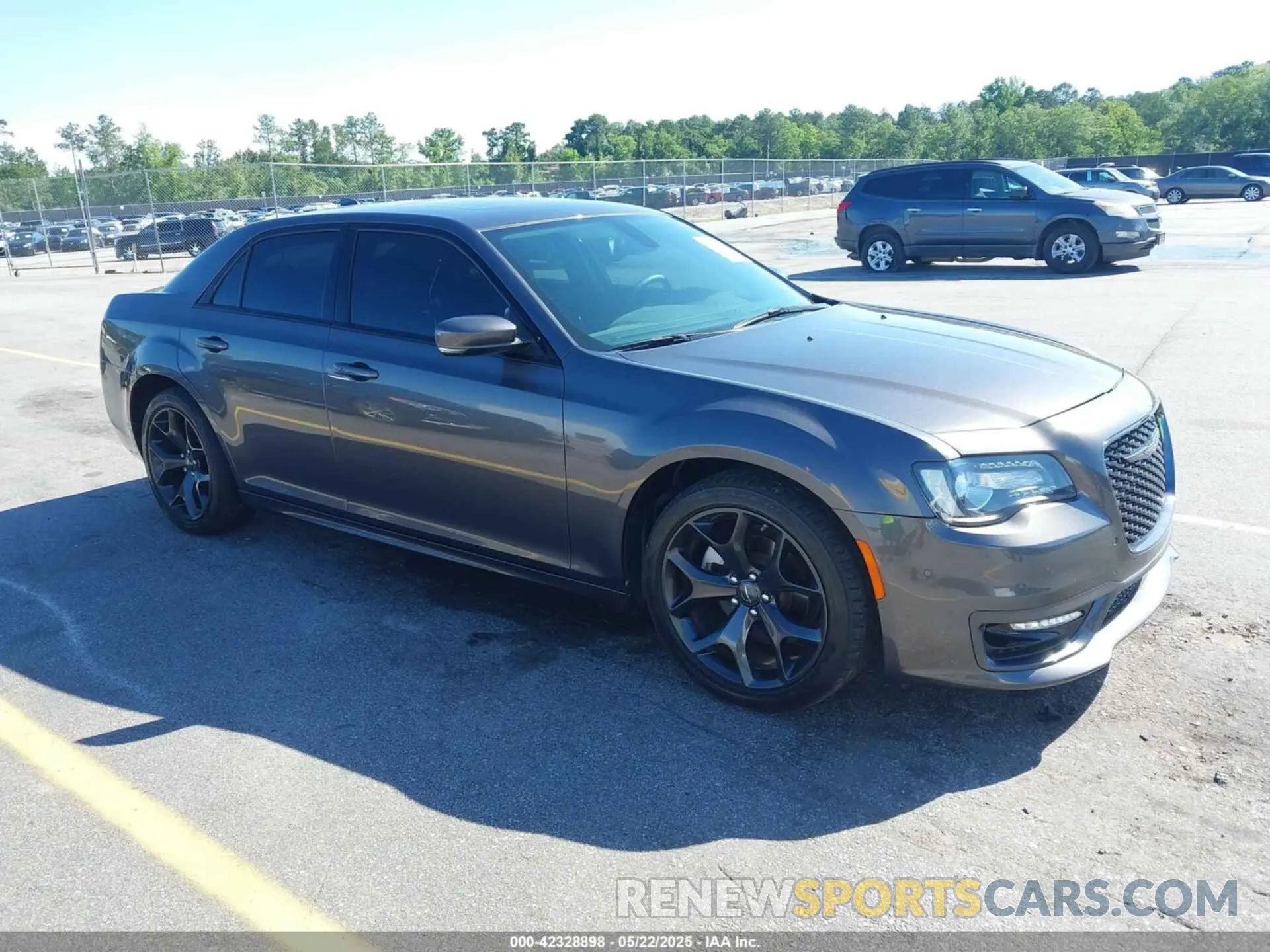 1 Photograph of a damaged car 2C3CCADG1NH225925 CHRYSLER 300 2022