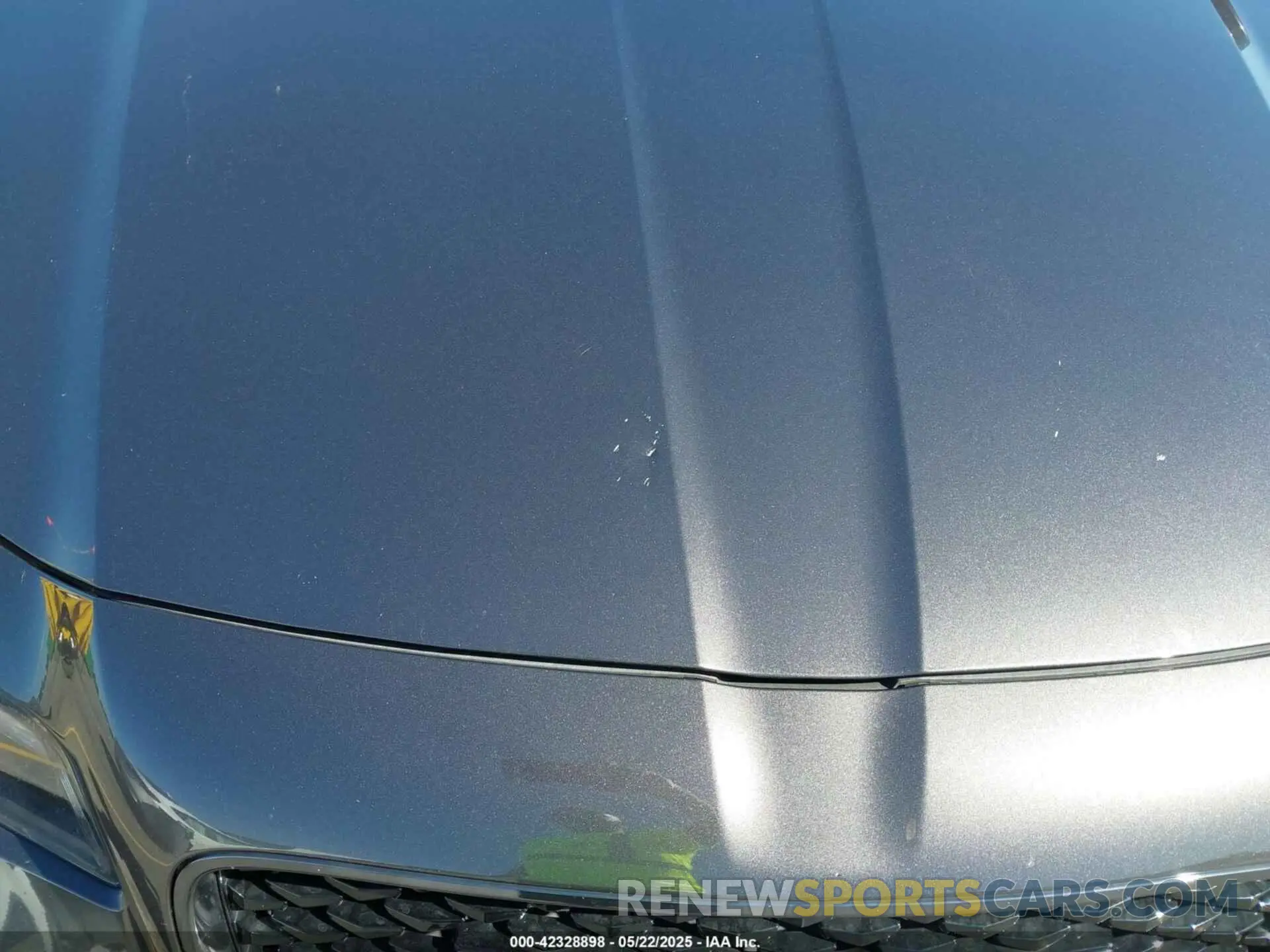 6 Photograph of a damaged car 2C3CCADG1NH225925 CHRYSLER 300 2022