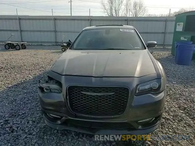 10 Photograph of a damaged car 2C3CCADG2NH170871 CHRYSLER 300 2022