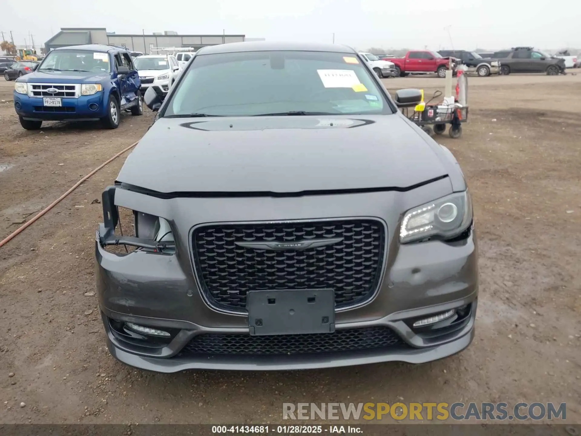 13 Photograph of a damaged car 2C3CCADG5NH131160 CHRYSLER 300 2022