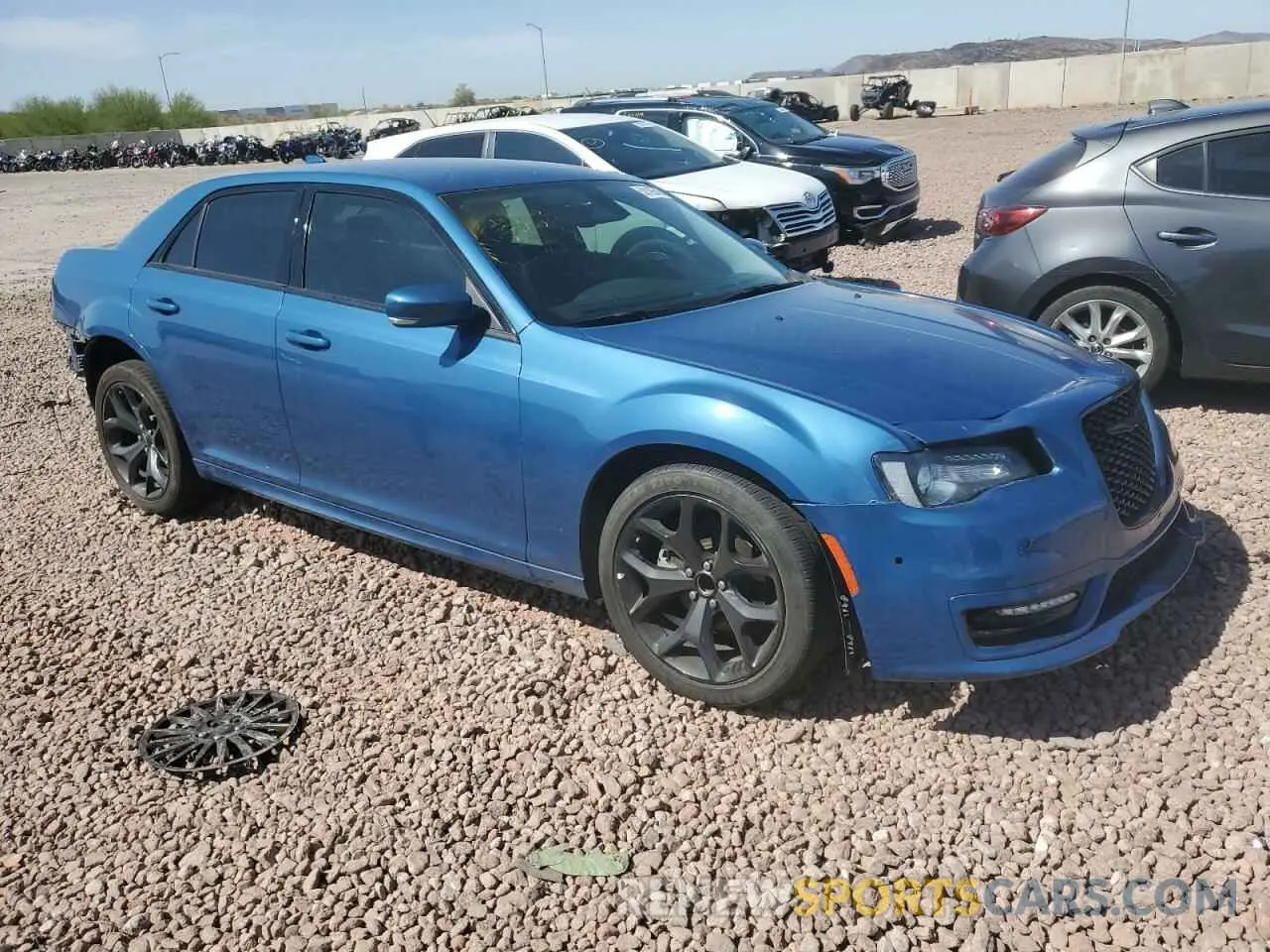 4 Photograph of a damaged car 2C3CCADG7NH162975 CHRYSLER 300 2022