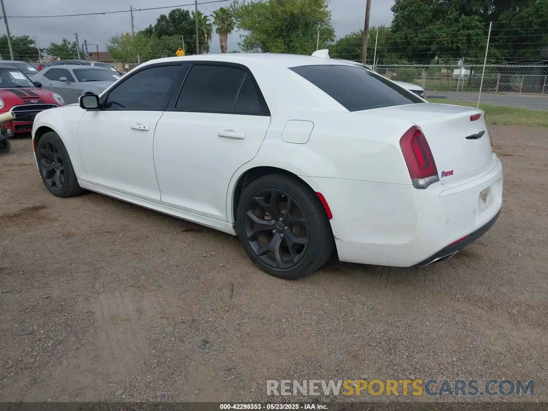 3 Photograph of a damaged car 2C3CCADG8NH134389 CHRYSLER 300 2022