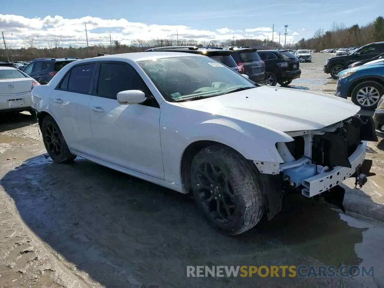 4 Photograph of a damaged car 2C3CCASG5NH210590 CHRYSLER 300 2022