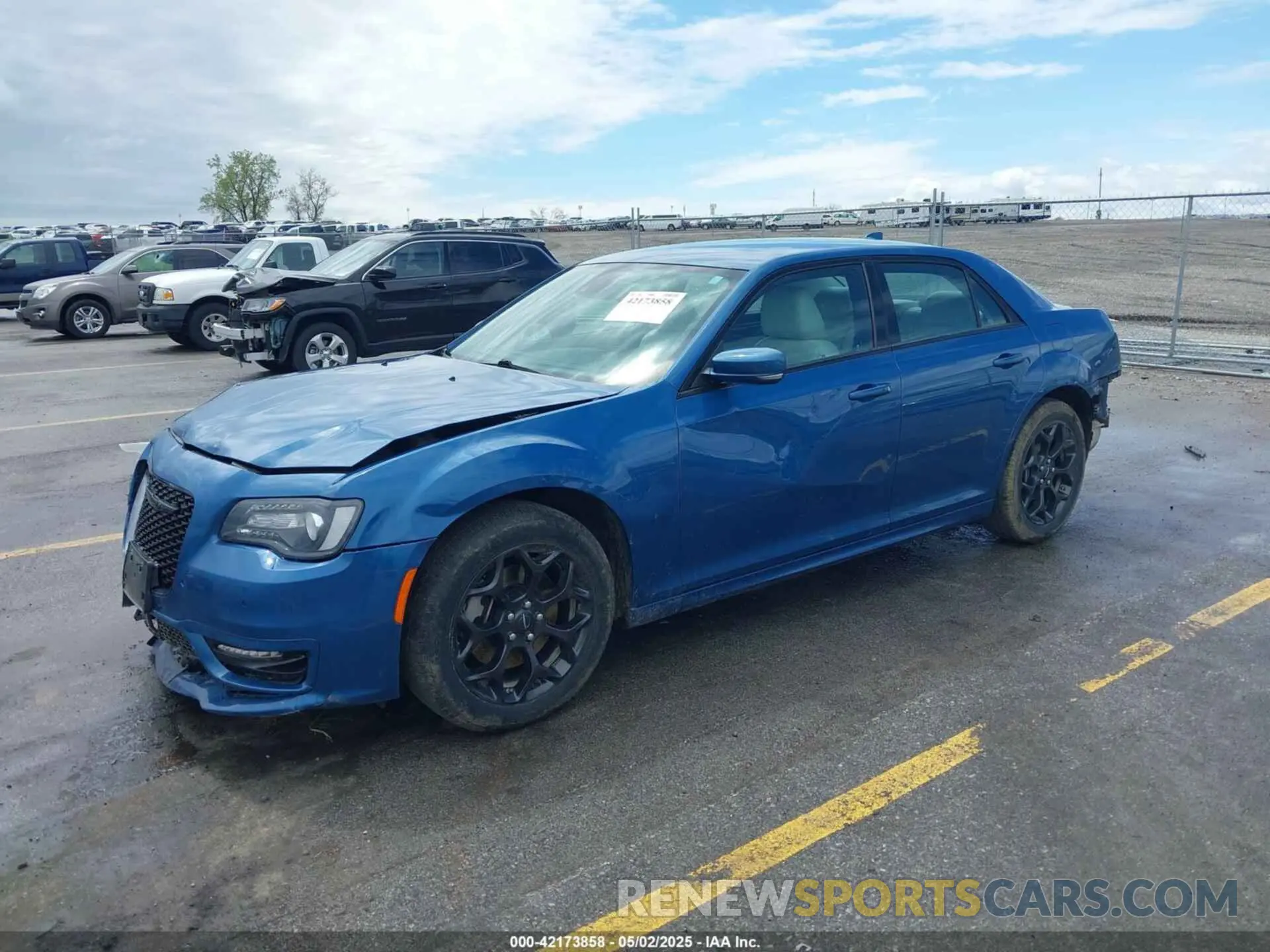 2 Photograph of a damaged car 2C3CCASG7NH134595 CHRYSLER 300 2022