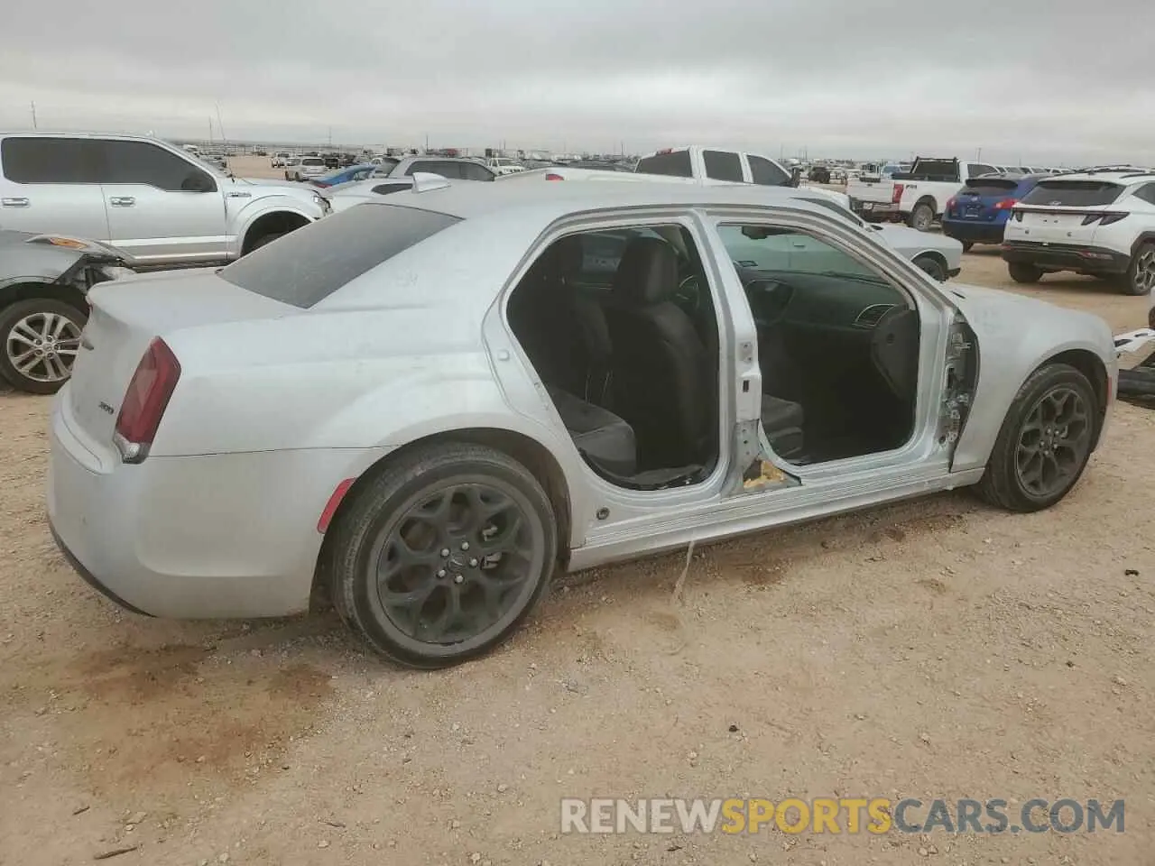 3 Photograph of a damaged car 2C3CCASGXNH139757 CHRYSLER 300 2022
