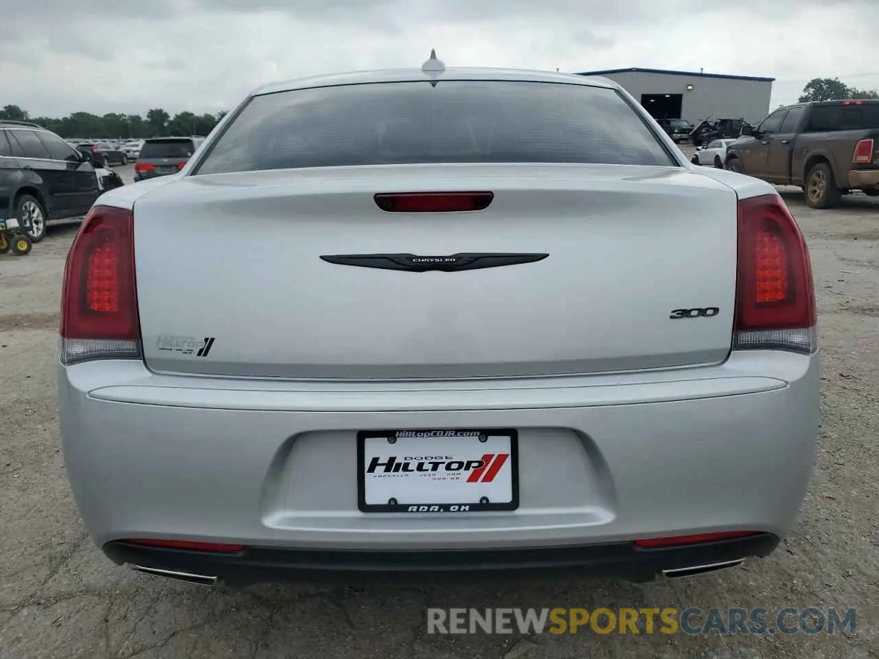 6 Photograph of a damaged car 2C3CCAAG1PH548914 CHRYSLER 300 2023