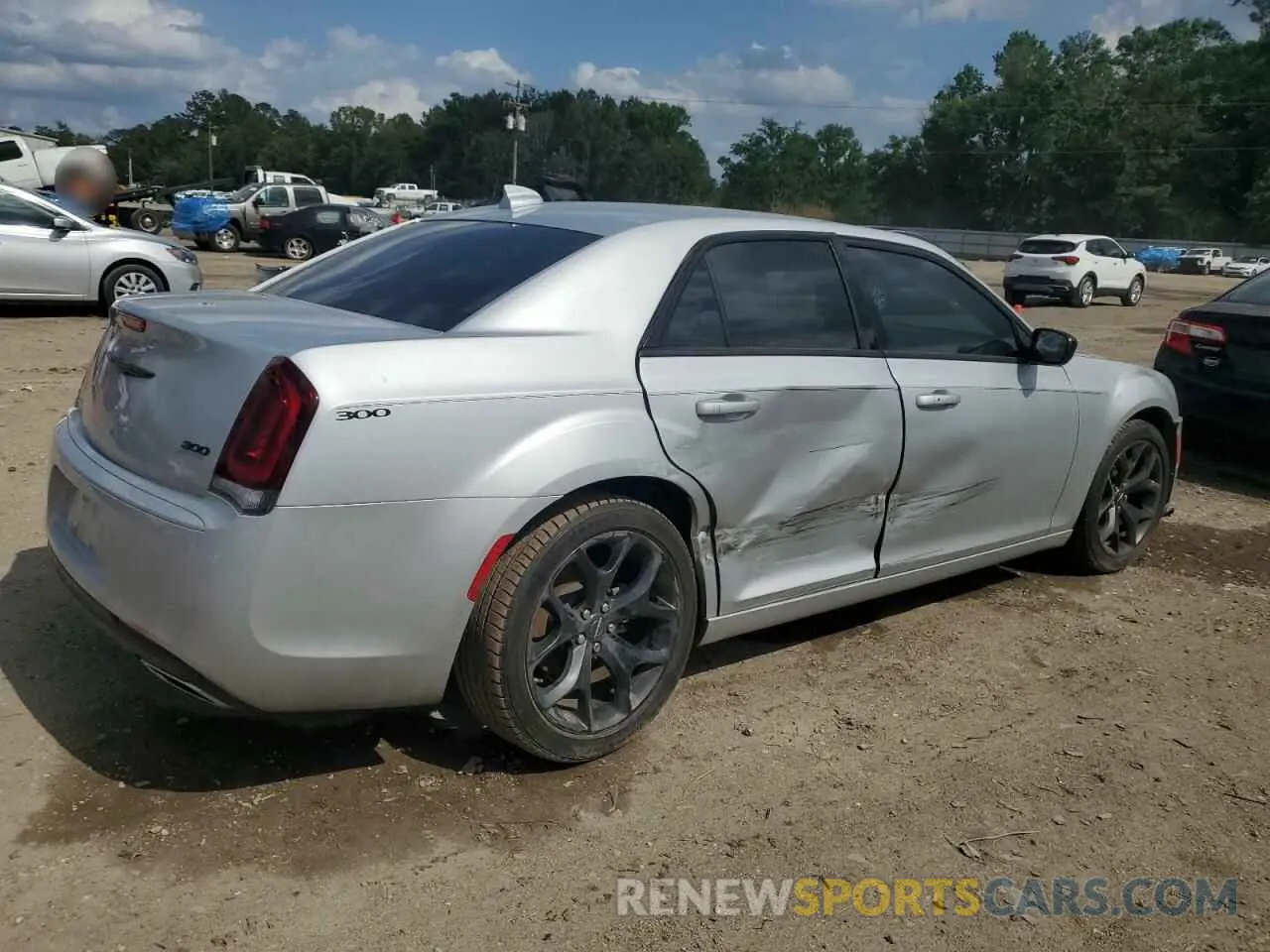 3 Photograph of a damaged car 2C3CCAAG1PH590001 CHRYSLER 300 2023