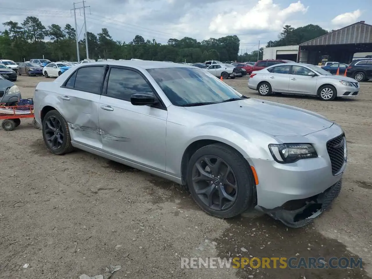 4 Photograph of a damaged car 2C3CCAAG1PH590001 CHRYSLER 300 2023