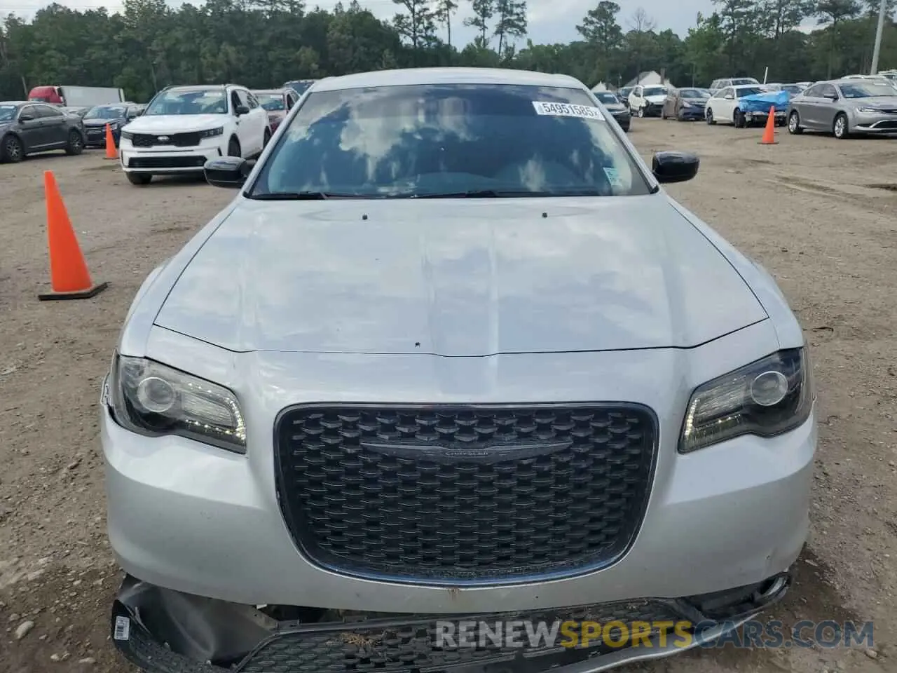 5 Photograph of a damaged car 2C3CCAAG1PH590001 CHRYSLER 300 2023