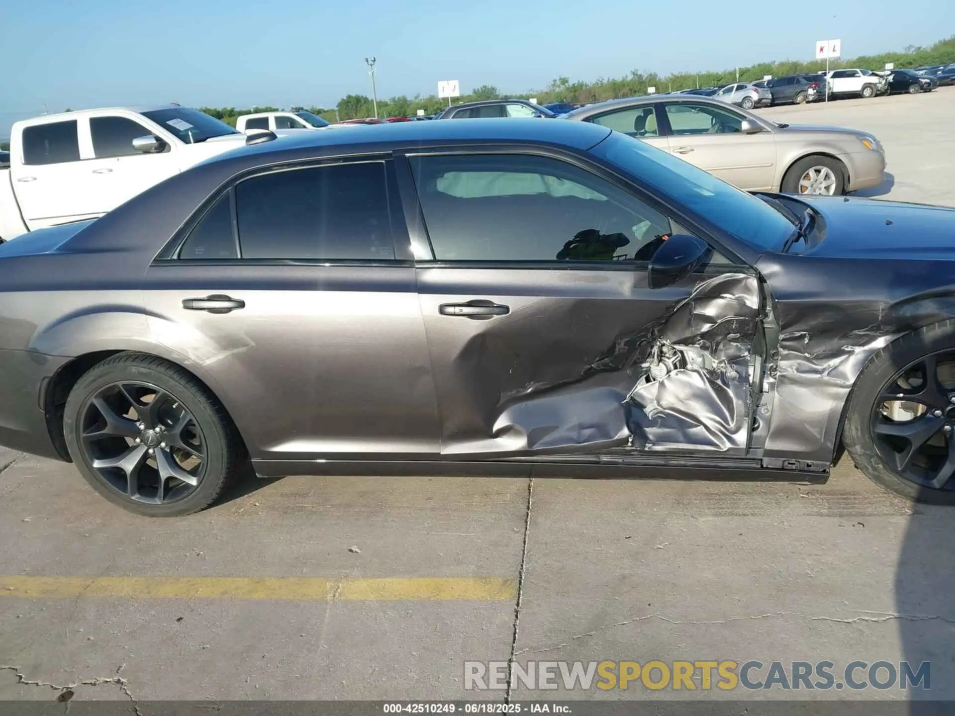 13 Photograph of a damaged car 2C3CCAAG2PH565558 CHRYSLER 300 2023