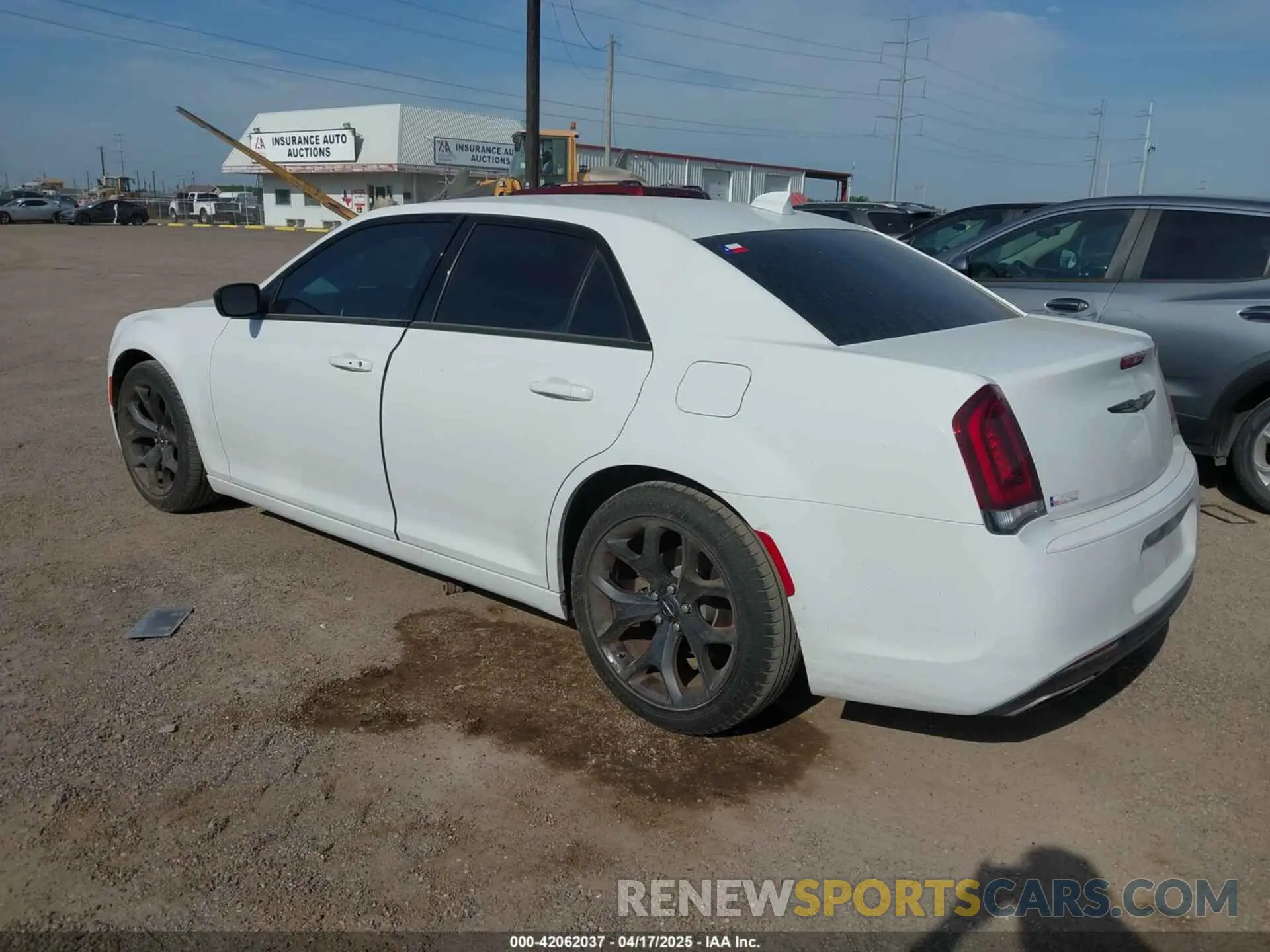 3 Photograph of a damaged car 2C3CCAAG4PH520122 CHRYSLER 300 2023