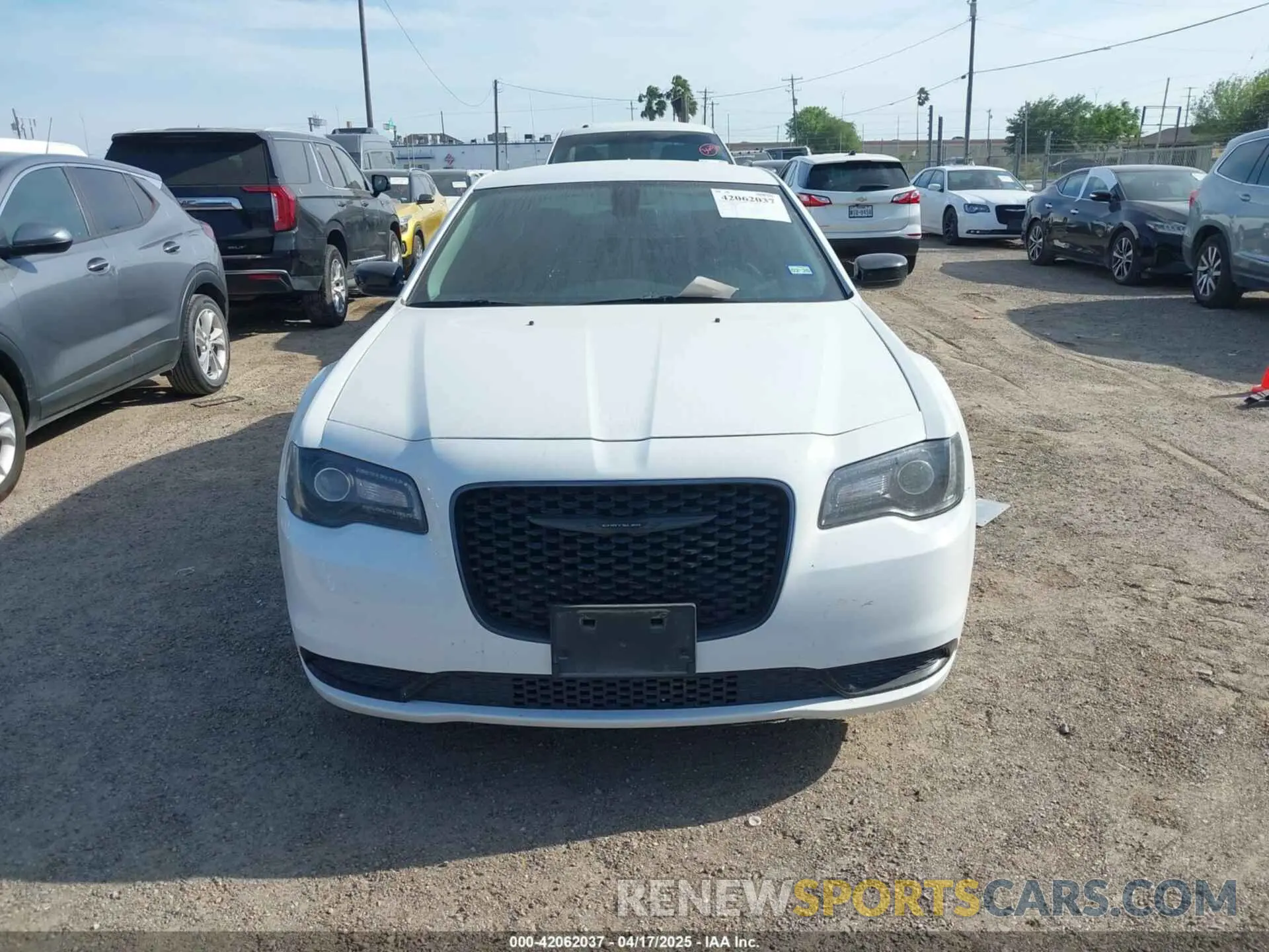 6 Photograph of a damaged car 2C3CCAAG4PH520122 CHRYSLER 300 2023
