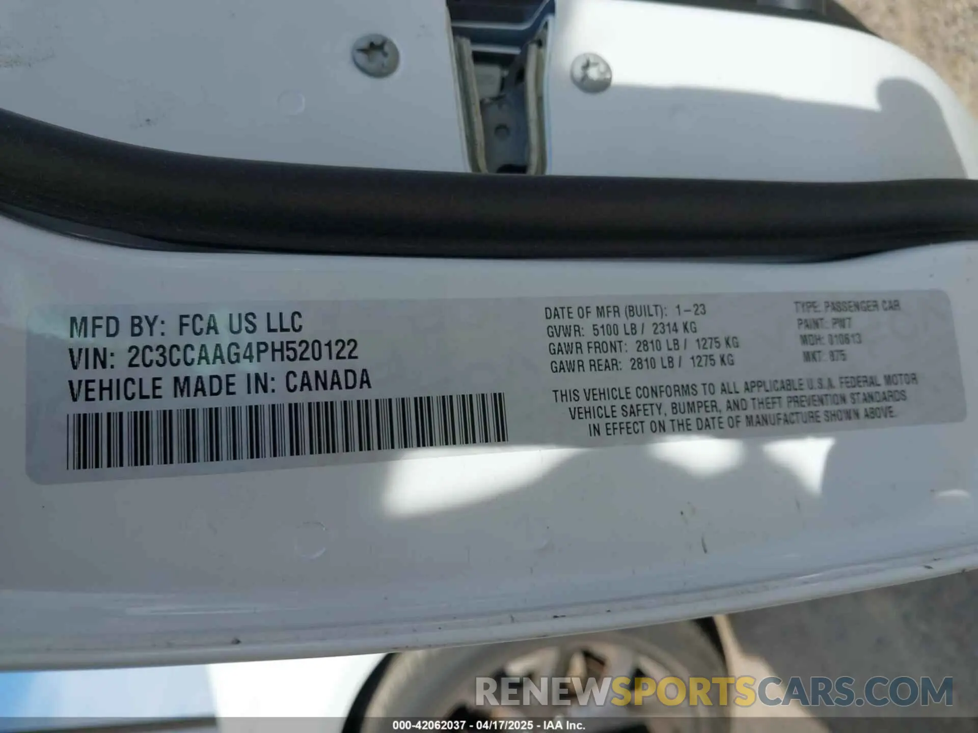 9 Photograph of a damaged car 2C3CCAAG4PH520122 CHRYSLER 300 2023