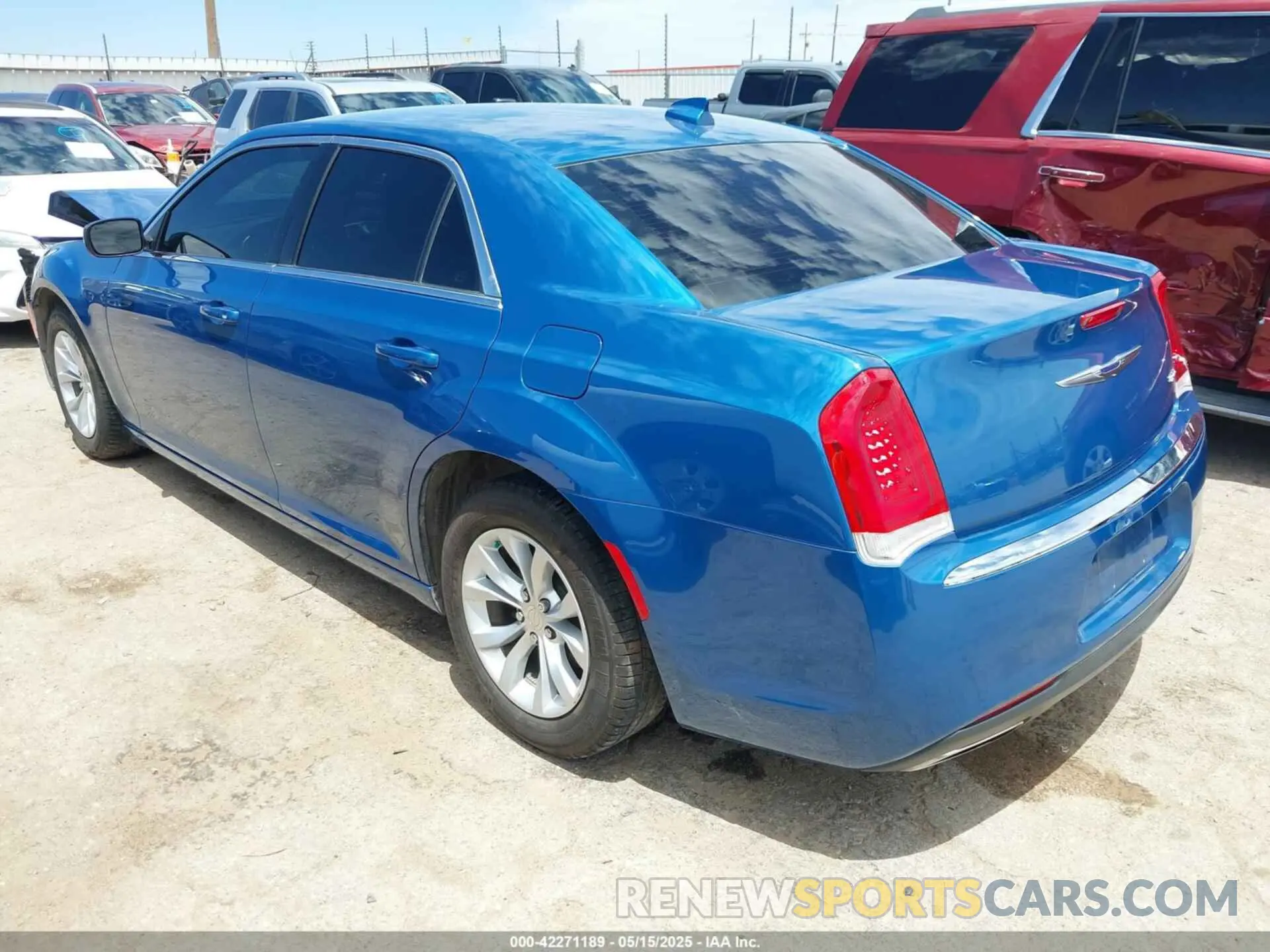 3 Photograph of a damaged car 2C3CCAAG4PH685409 CHRYSLER 300 2023
