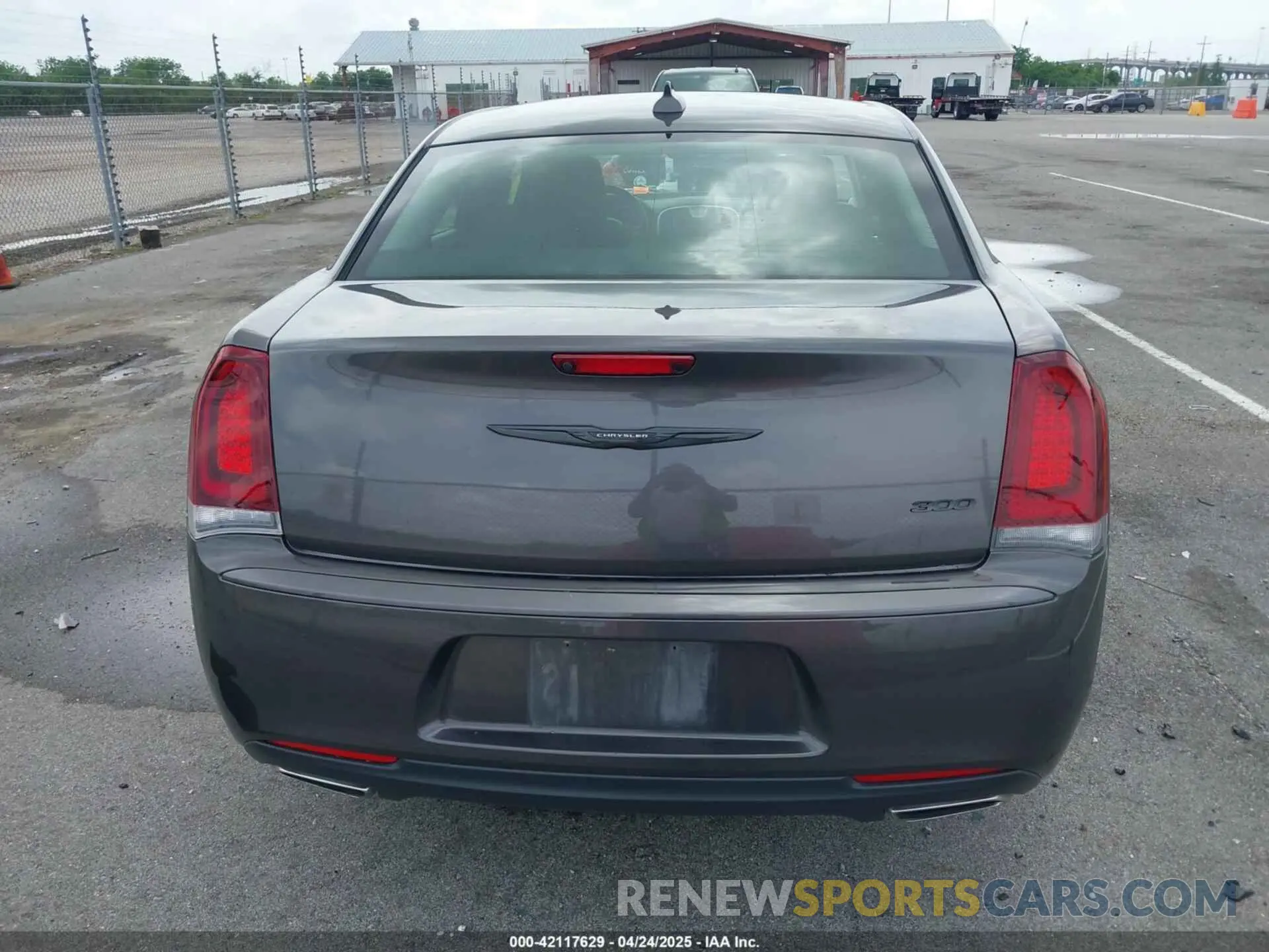 15 Photograph of a damaged car 2C3CCAAG5PH548947 CHRYSLER 300 2023