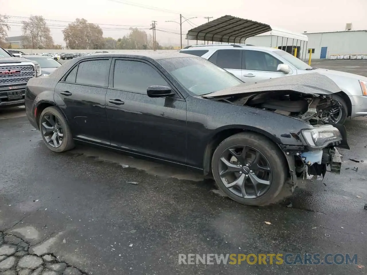 4 Photograph of a damaged car 2C3CCAAG5PH556241 CHRYSLER 300 2023