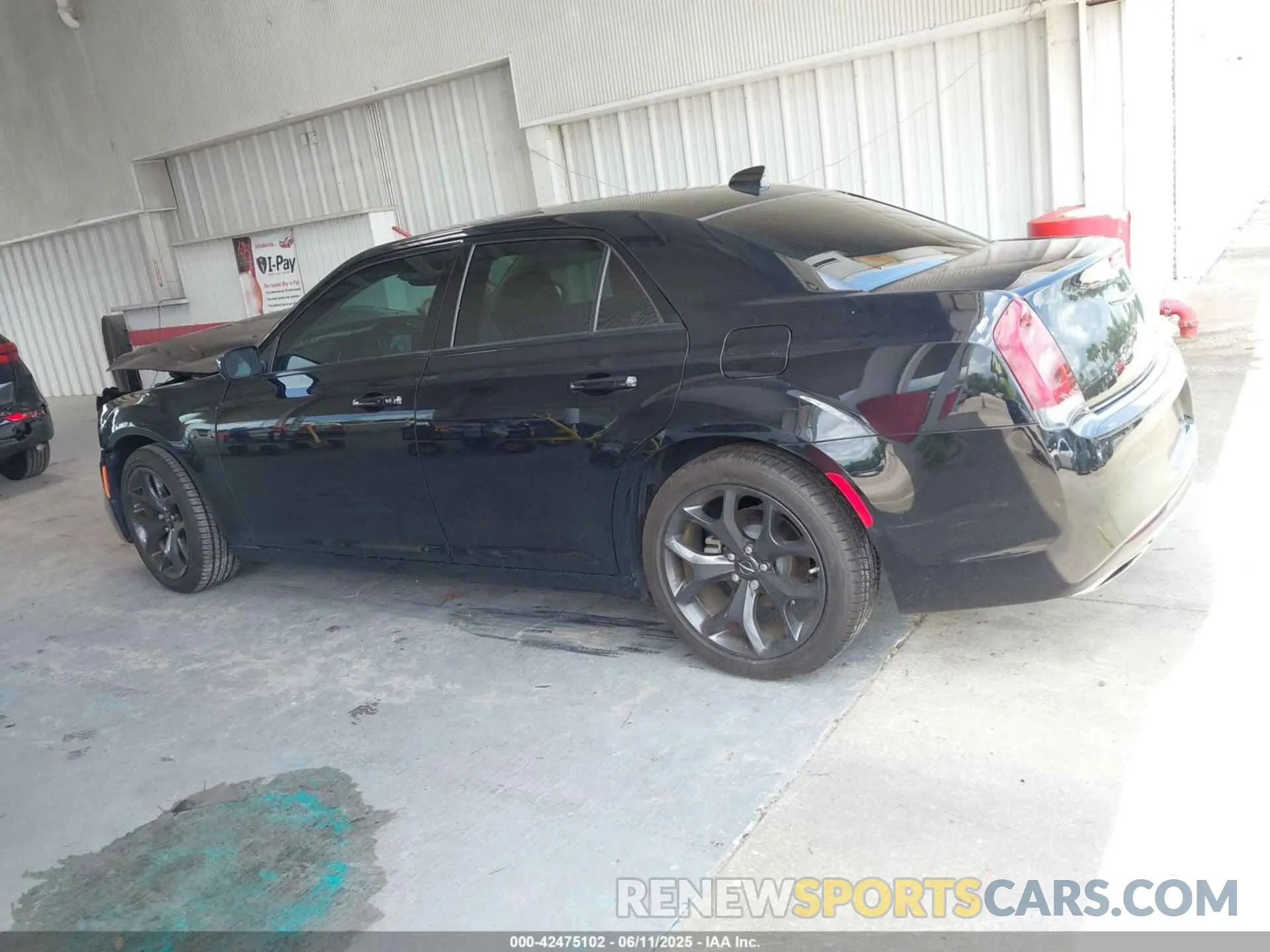 14 Photograph of a damaged car 2C3CCAAG7PH661833 CHRYSLER 300 2023