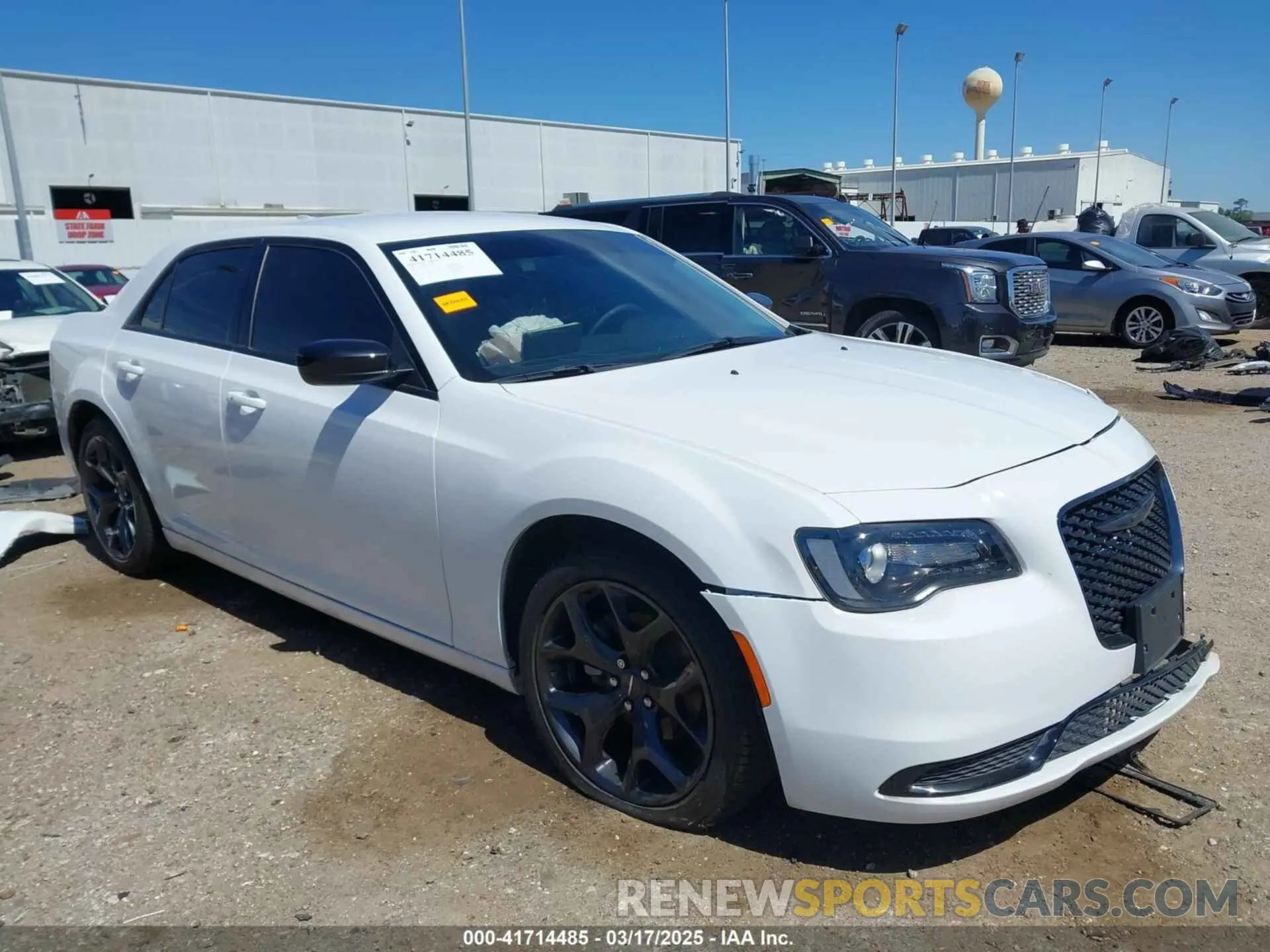 1 Photograph of a damaged car 2C3CCAAGXPH664953 CHRYSLER 300 2023