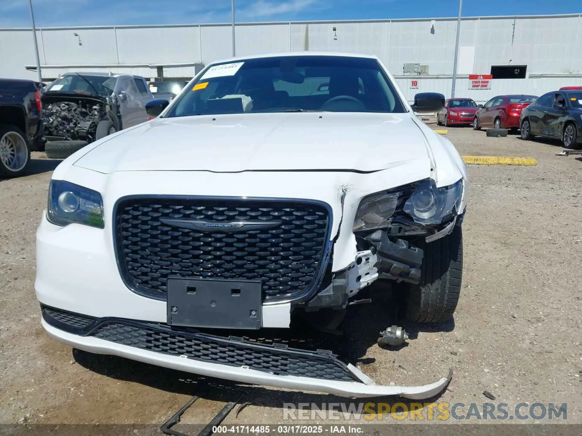 13 Photograph of a damaged car 2C3CCAAGXPH664953 CHRYSLER 300 2023