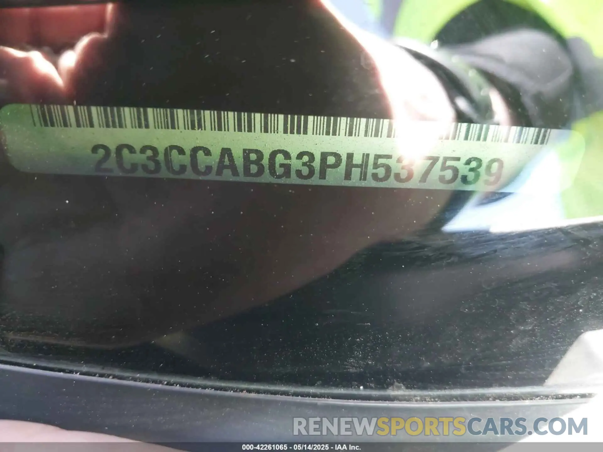 9 Photograph of a damaged car 2C3CCABG3PH537539 CHRYSLER 300 2023