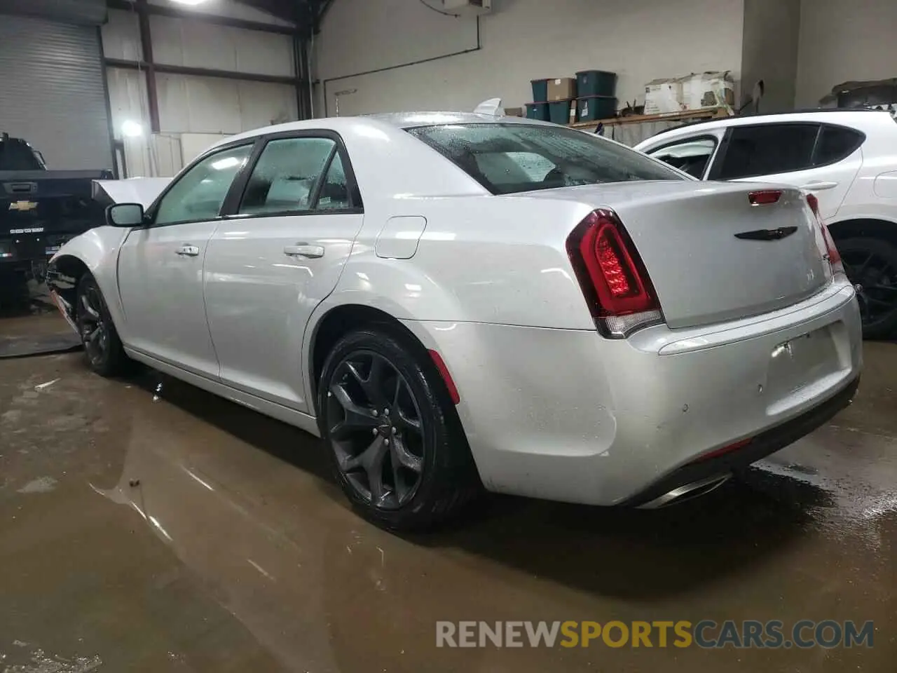 2 Photograph of a damaged car 2C3CCABG7PH565442 CHRYSLER 300 2023