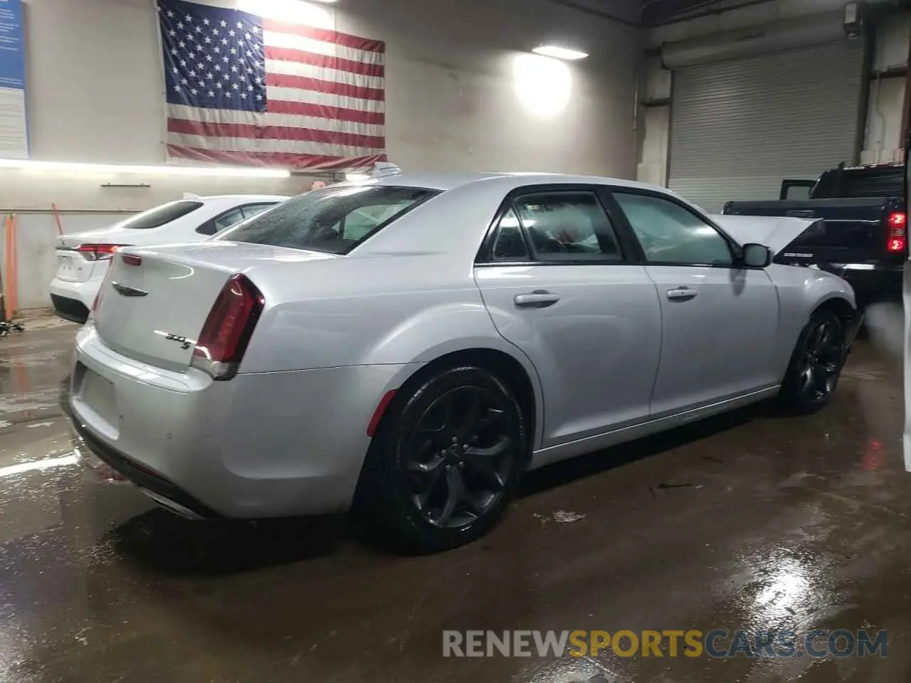 3 Photograph of a damaged car 2C3CCABG7PH565442 CHRYSLER 300 2023