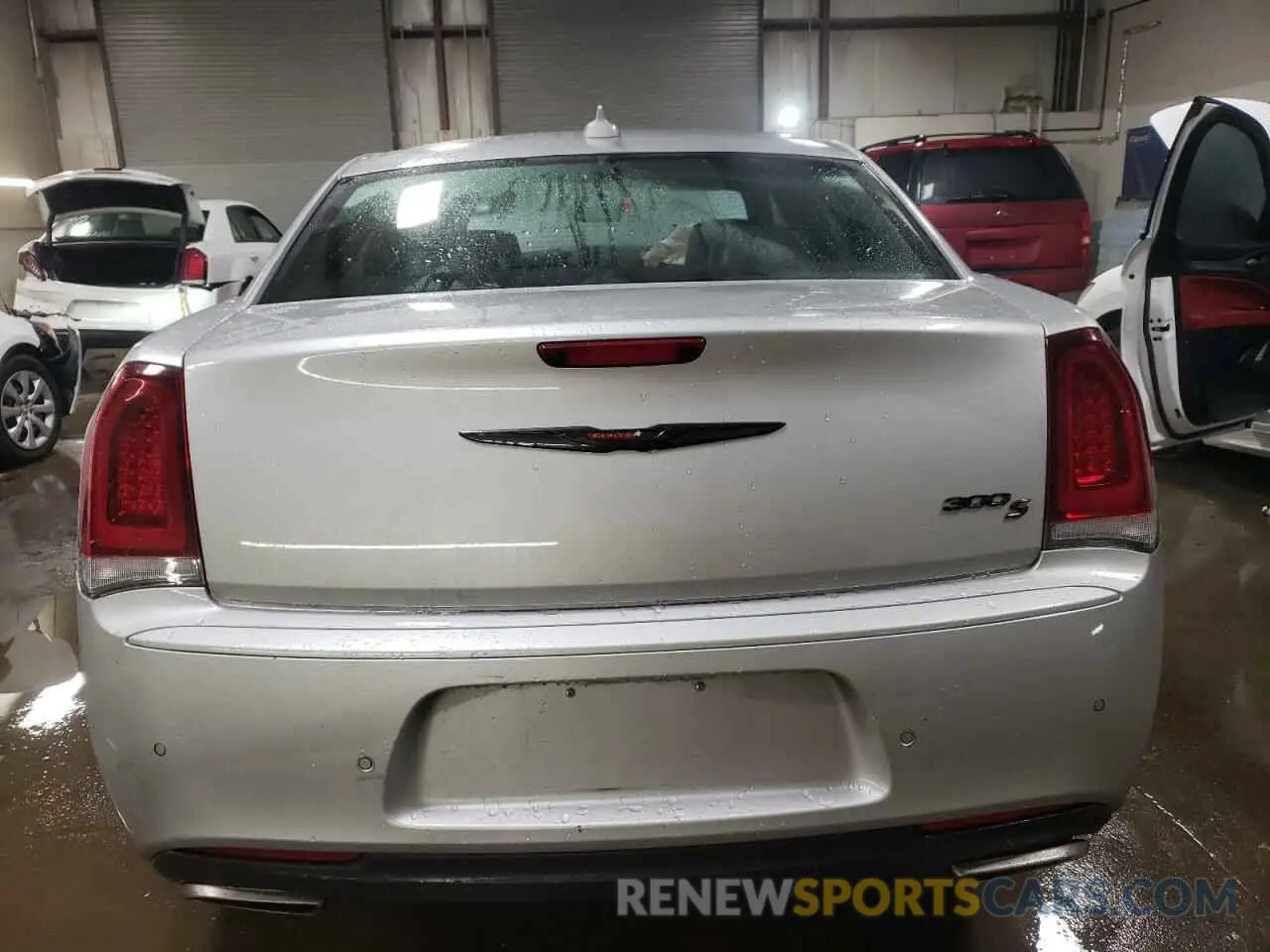 6 Photograph of a damaged car 2C3CCABG7PH565442 CHRYSLER 300 2023