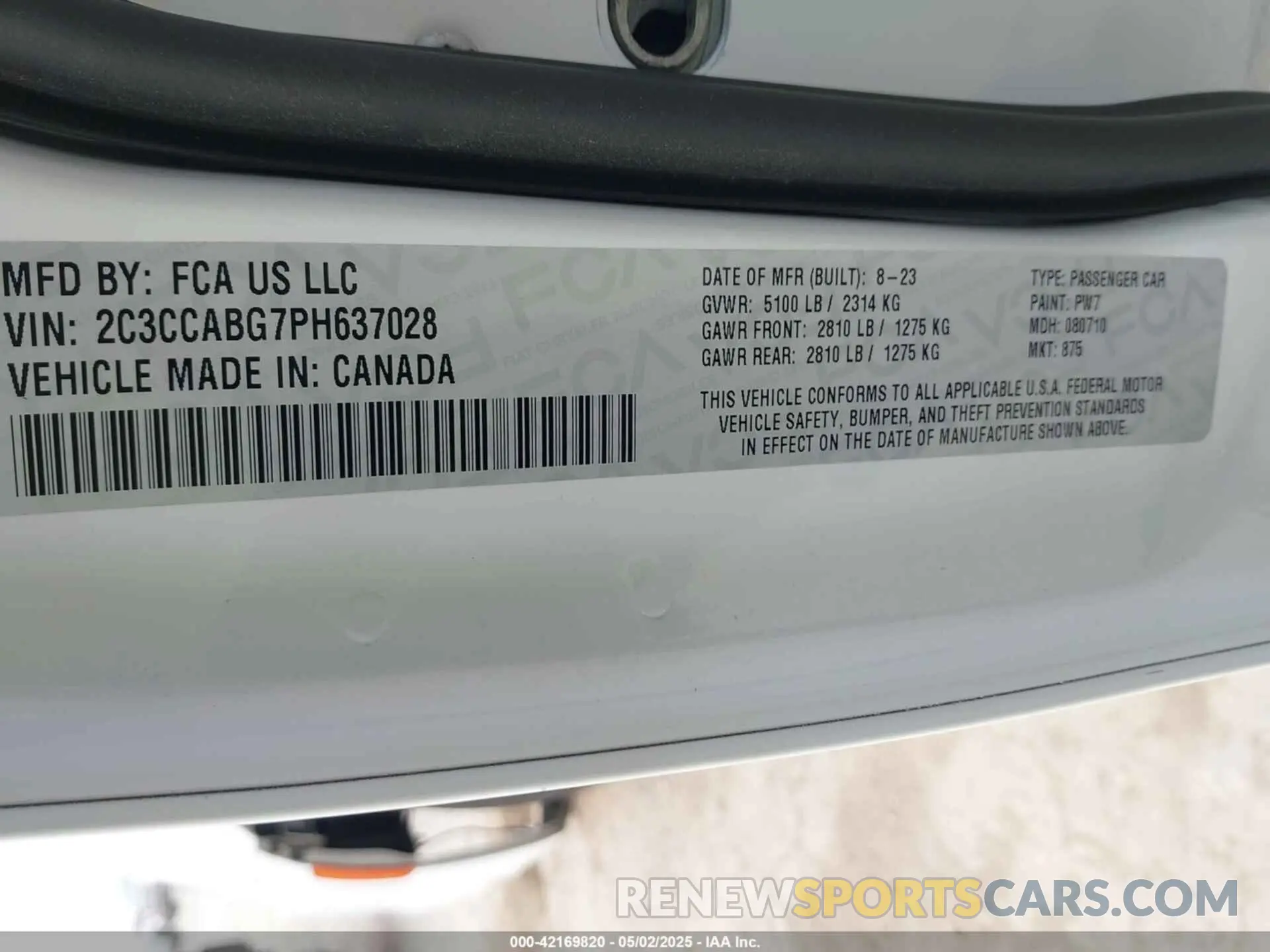 9 Photograph of a damaged car 2C3CCABG7PH637028 CHRYSLER 300 2023