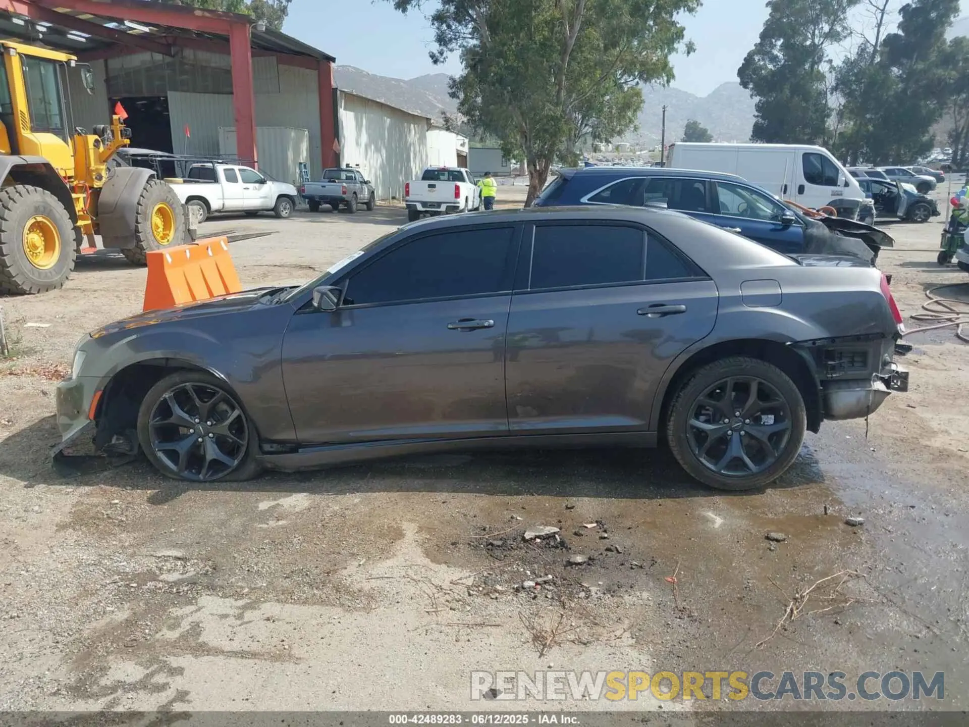 14 Photograph of a damaged car 2C3CCABG8PH573128 CHRYSLER 300 2023