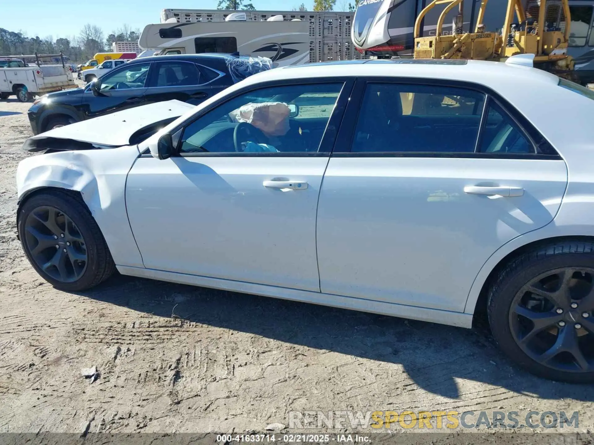 15 Photograph of a damaged car 2C3CCABTXPH636940 CHRYSLER 300 2023