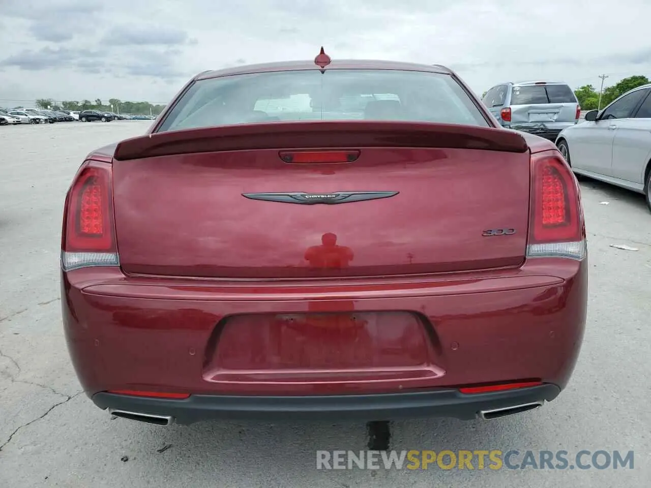 6 Photograph of a damaged car 2C3CCADG0PH520128 CHRYSLER 300 2023